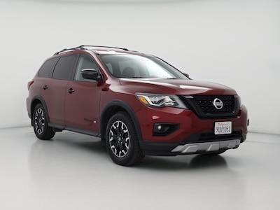 2020 Nissan Pathfinder SV