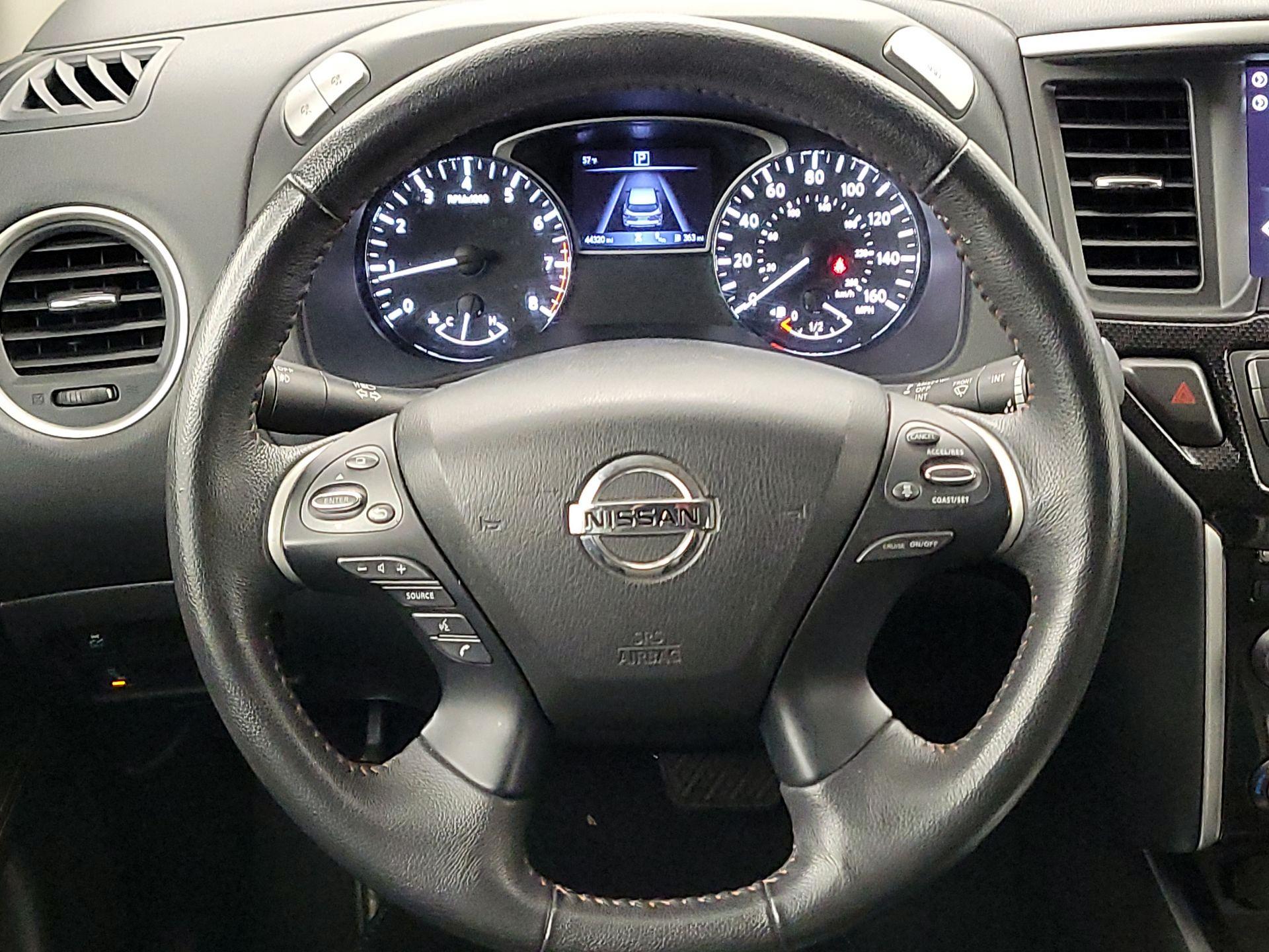 Thumbnail: 2020 Nissan Pathfinder - 10