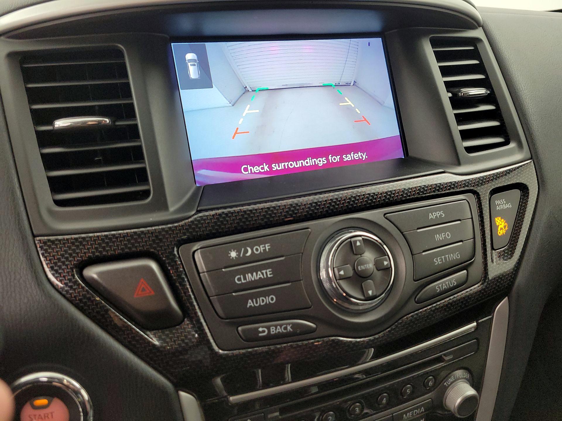 Thumbnail: 2020 Nissan Pathfinder - 14