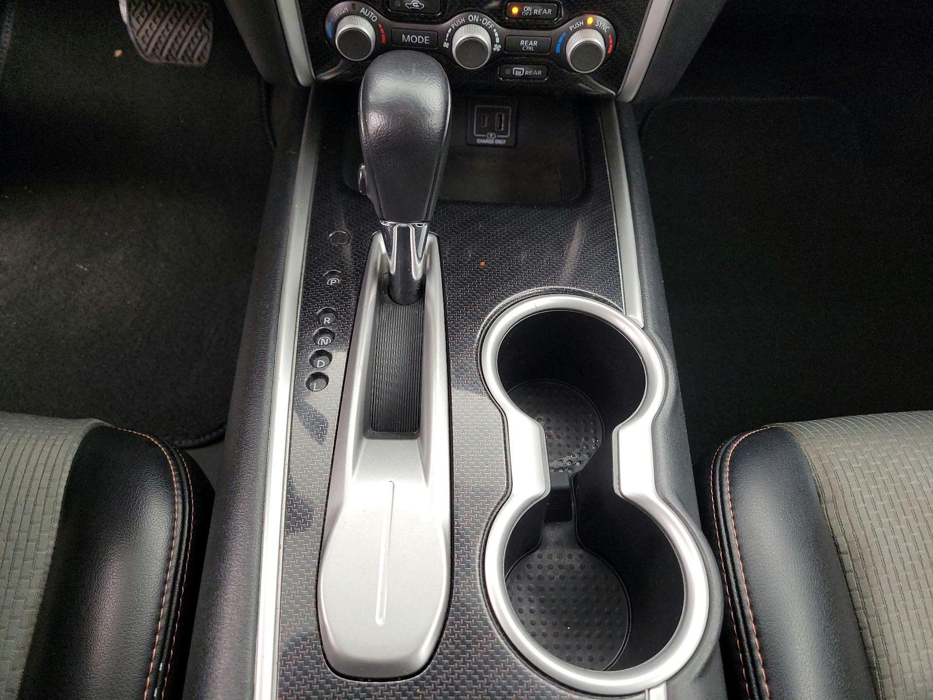 Thumbnail: 2020 Nissan Pathfinder - 17