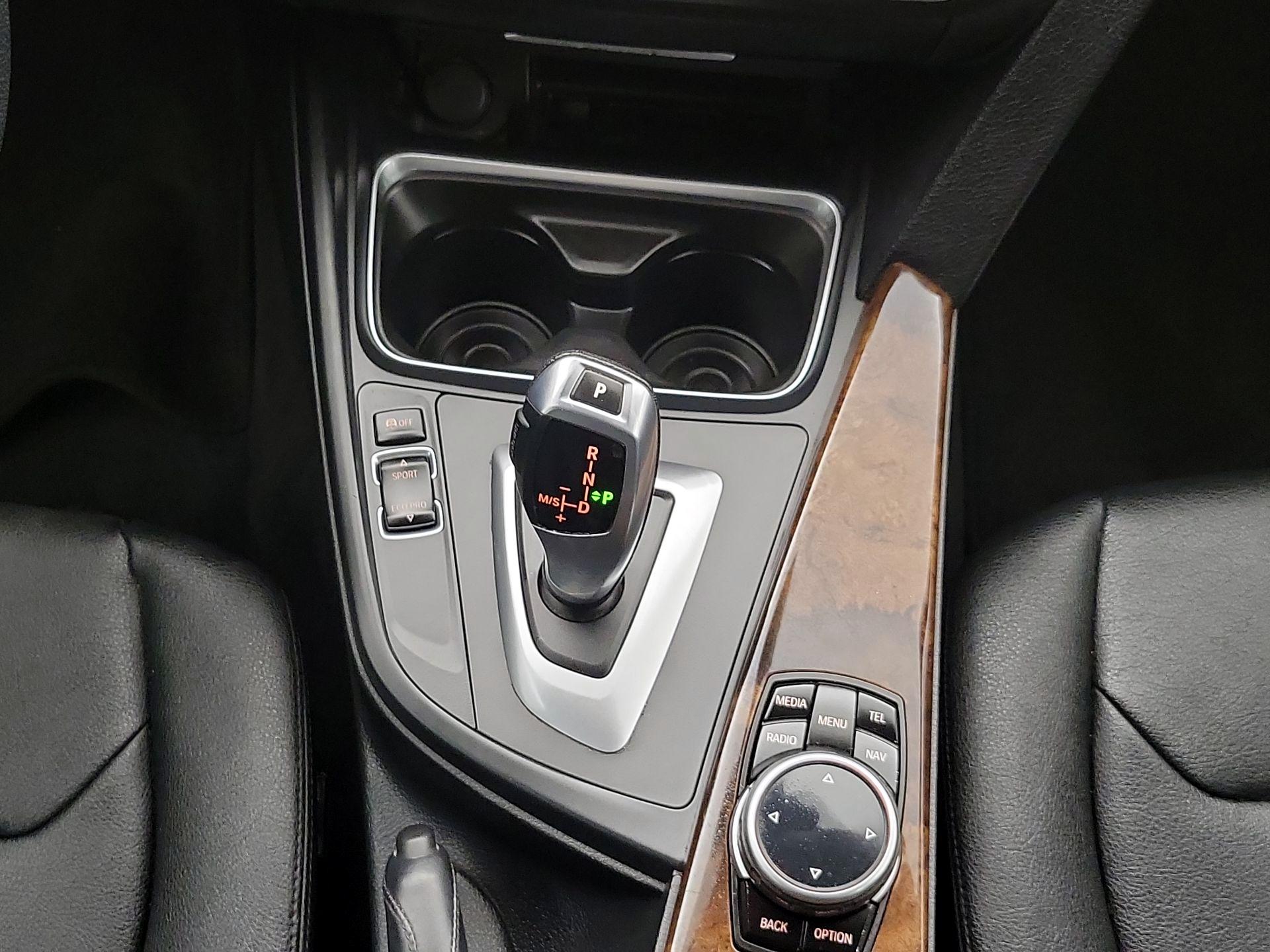 Thumbnail: 2014 BMW 3 Series - 17
