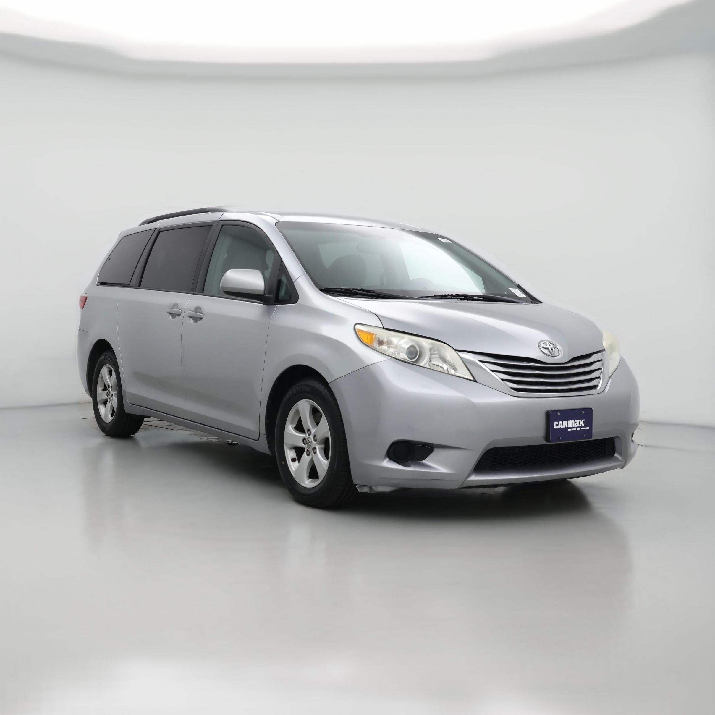 Thumbnail: 2015 Toyota Sienna - 1