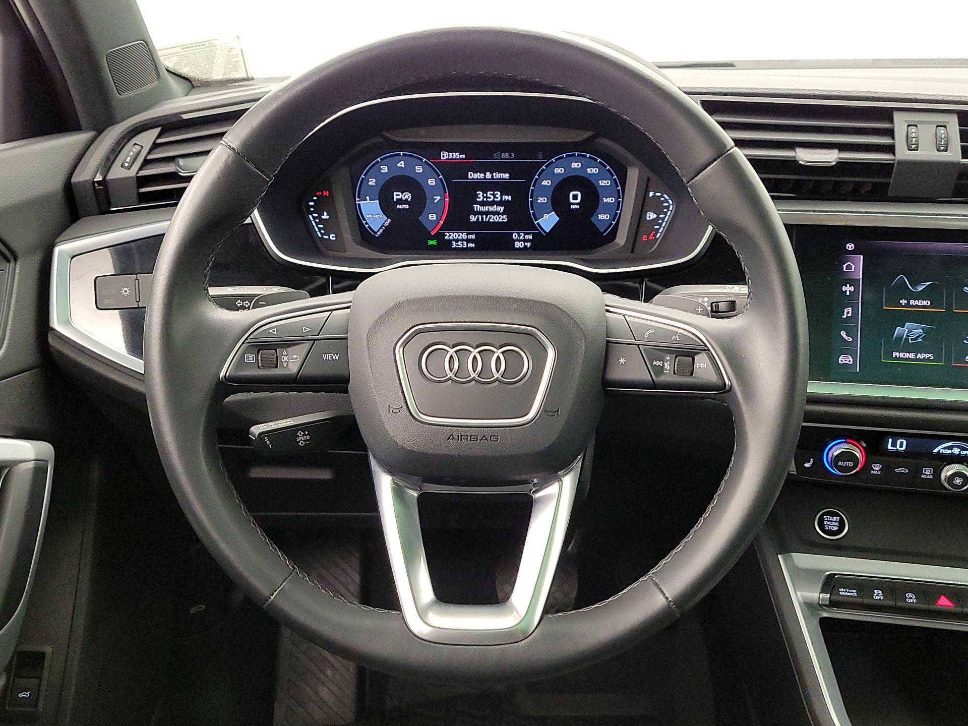 Thumbnail: 2021 Audi Q3 - 10