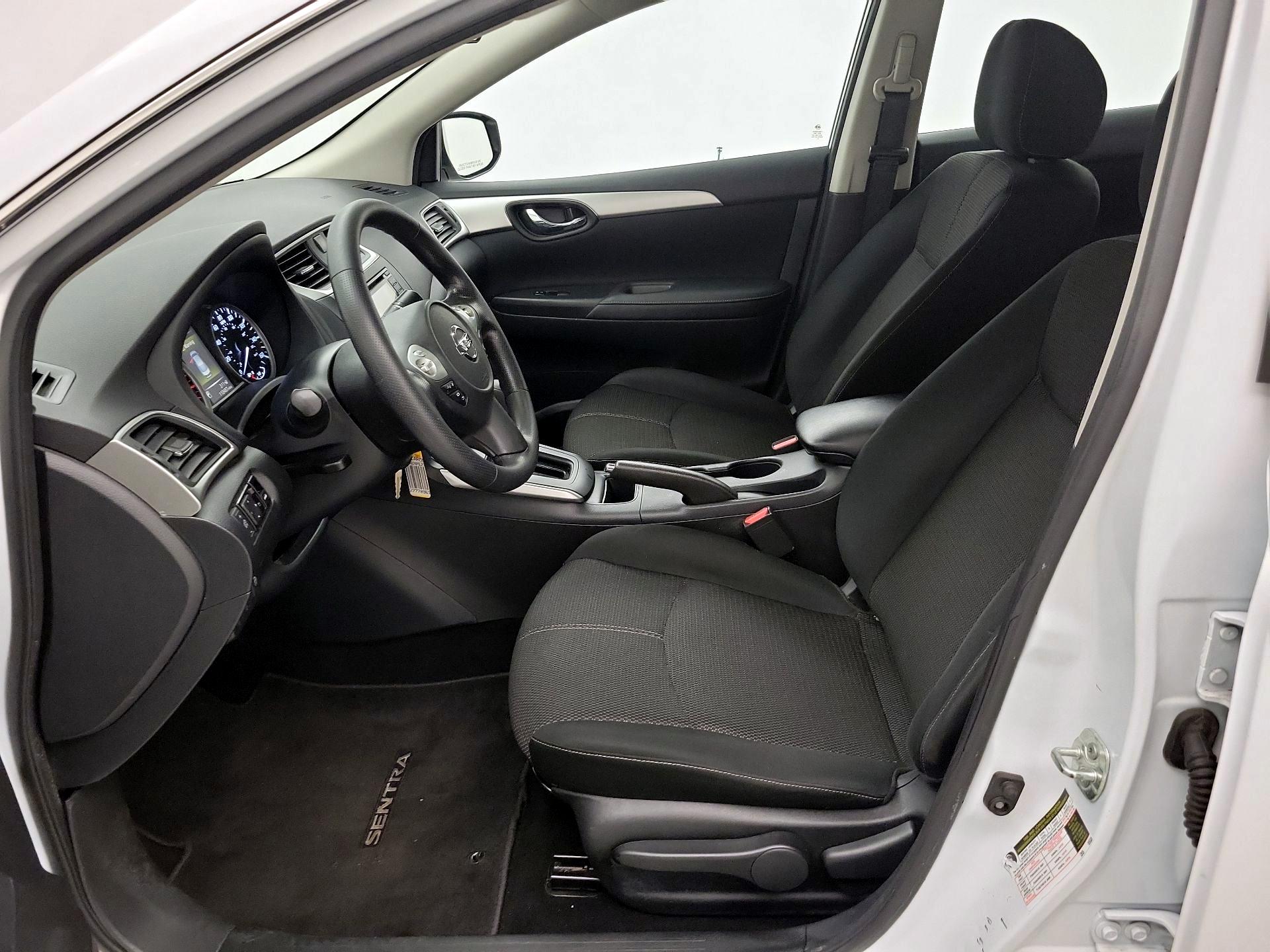Thumbnail: 2018 Nissan Sentra - 11
