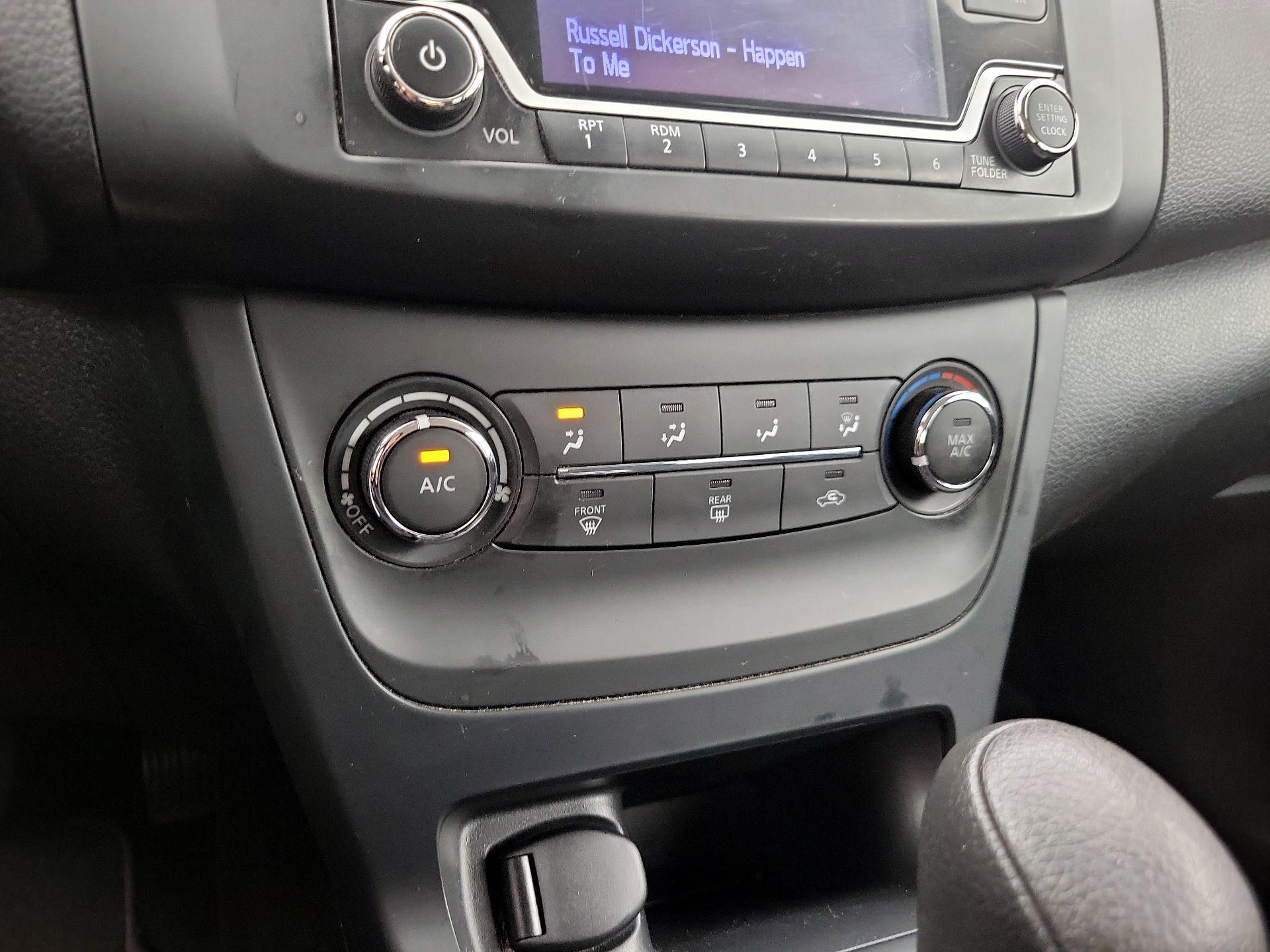 Thumbnail: 2018 Nissan Sentra - 16