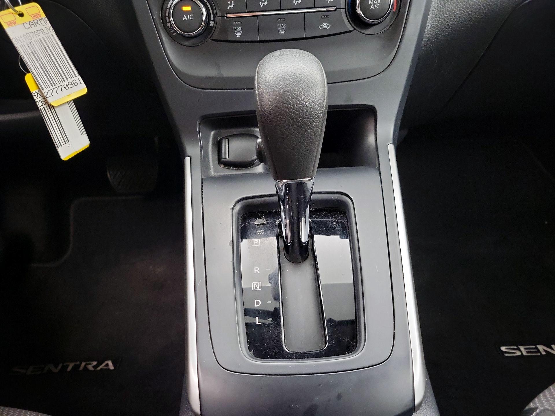Thumbnail: 2018 Nissan Sentra - 17