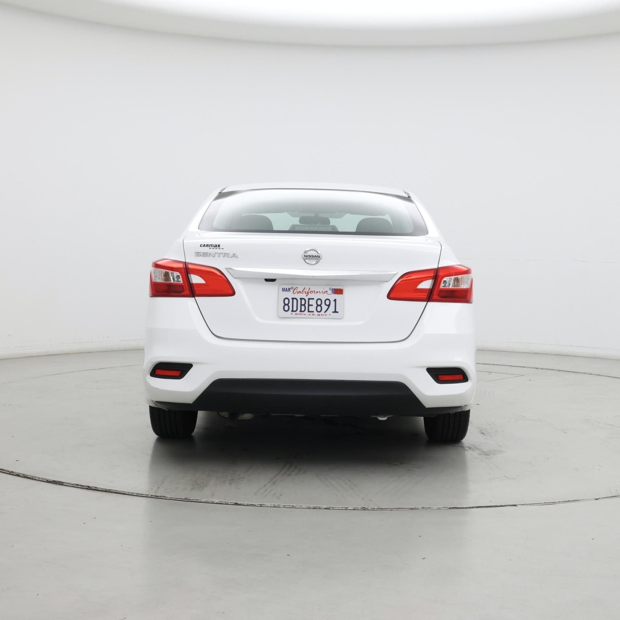 Thumbnail: 2018 Nissan Sentra - 6