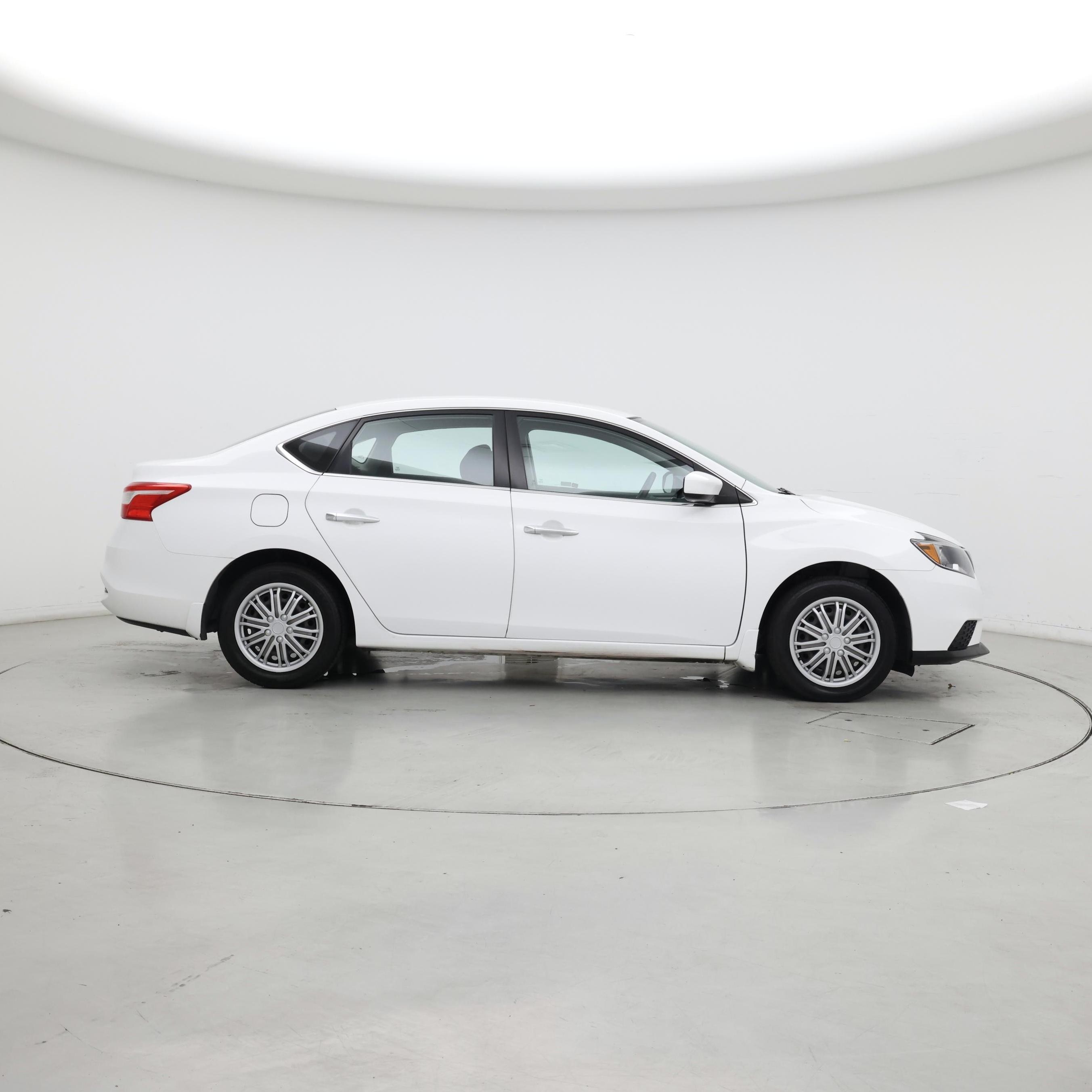 Thumbnail: 2018 Nissan Sentra - 7
