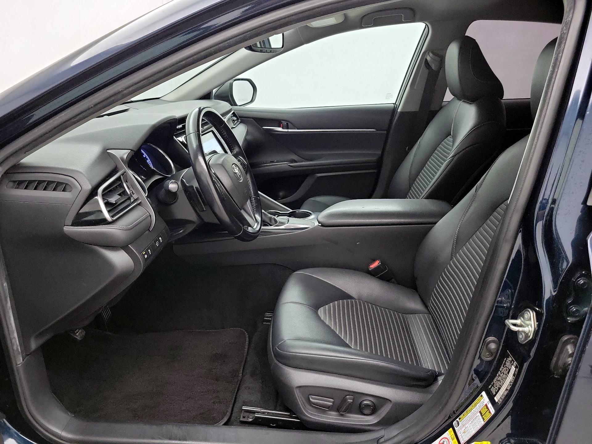 Thumbnail: 2019 Toyota Camry - 11