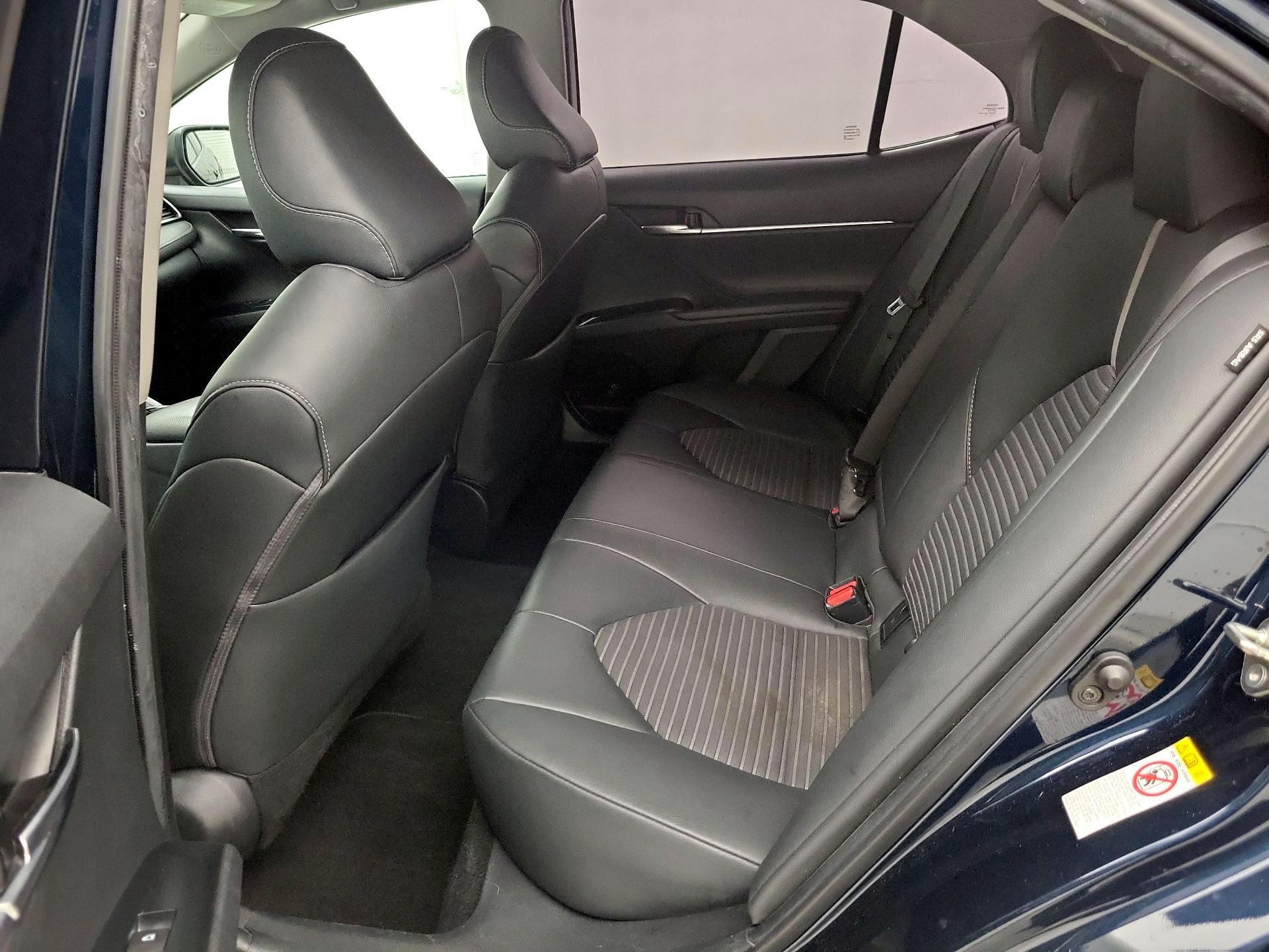 Thumbnail: 2019 Toyota Camry - 19