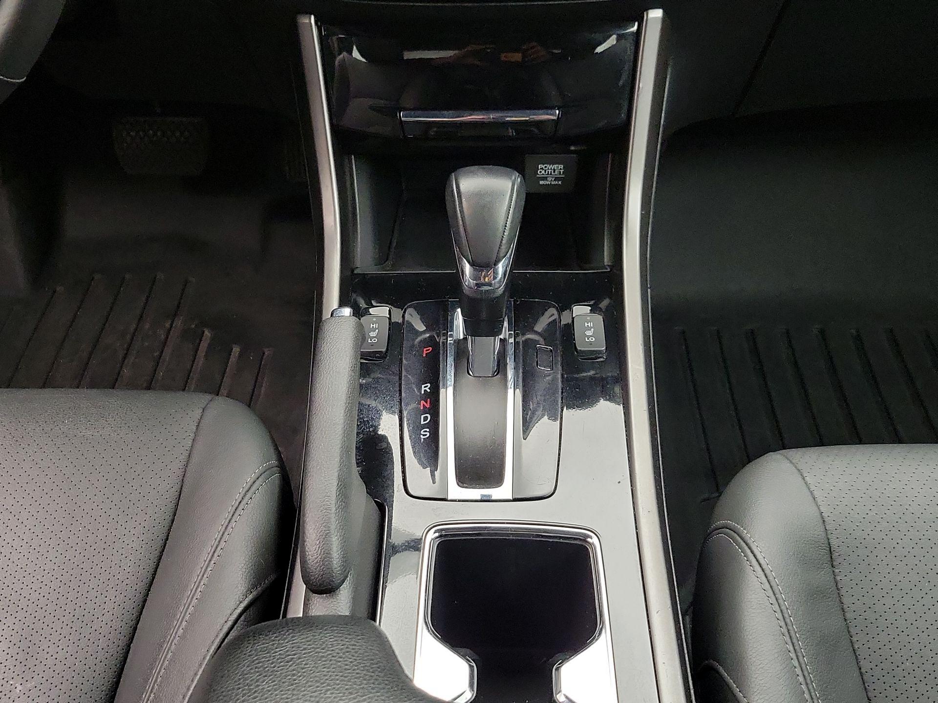 Thumbnail: 2017 Honda Accord - 17
