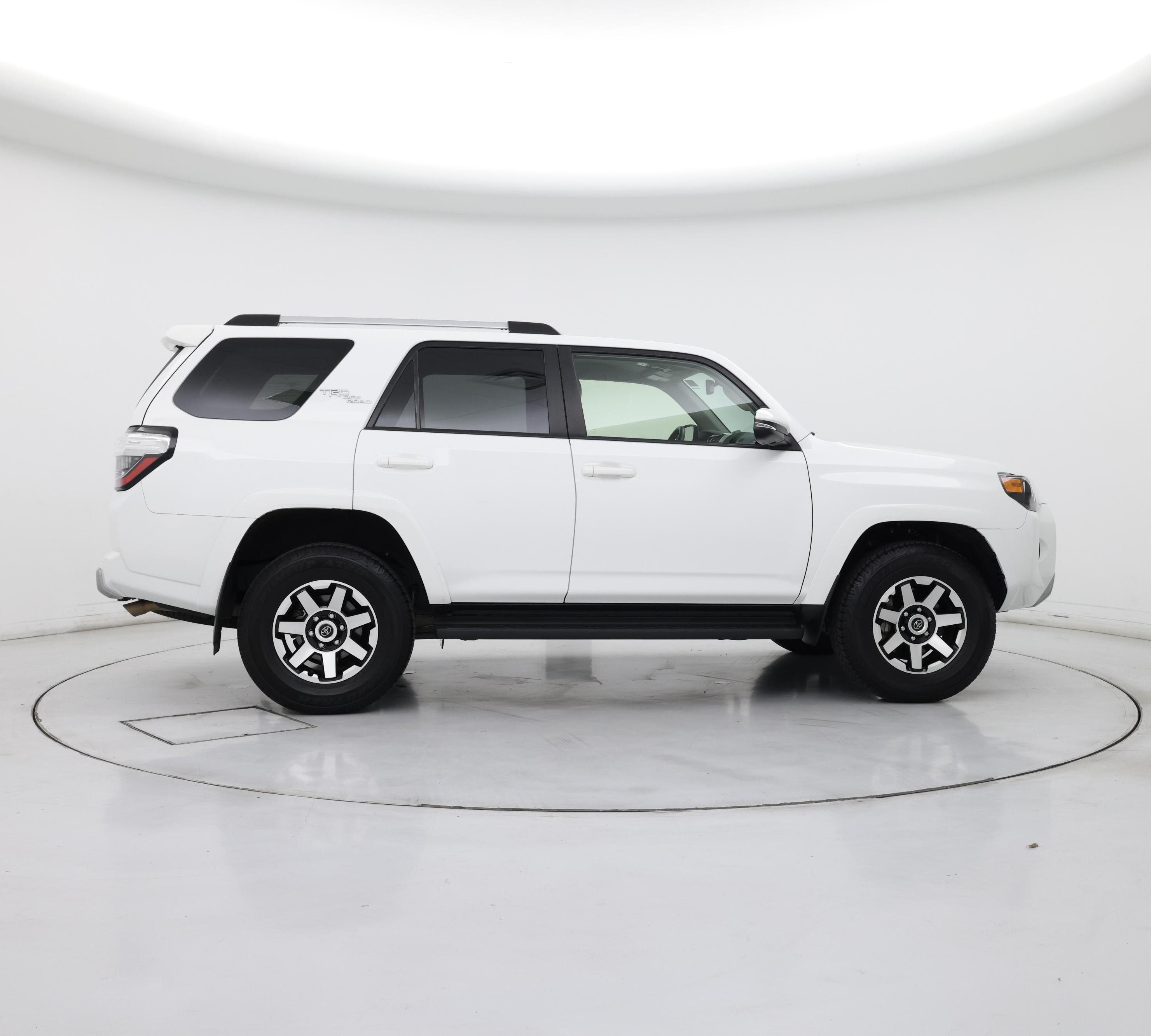 Thumbnail: 2023 Toyota 4Runner - 7