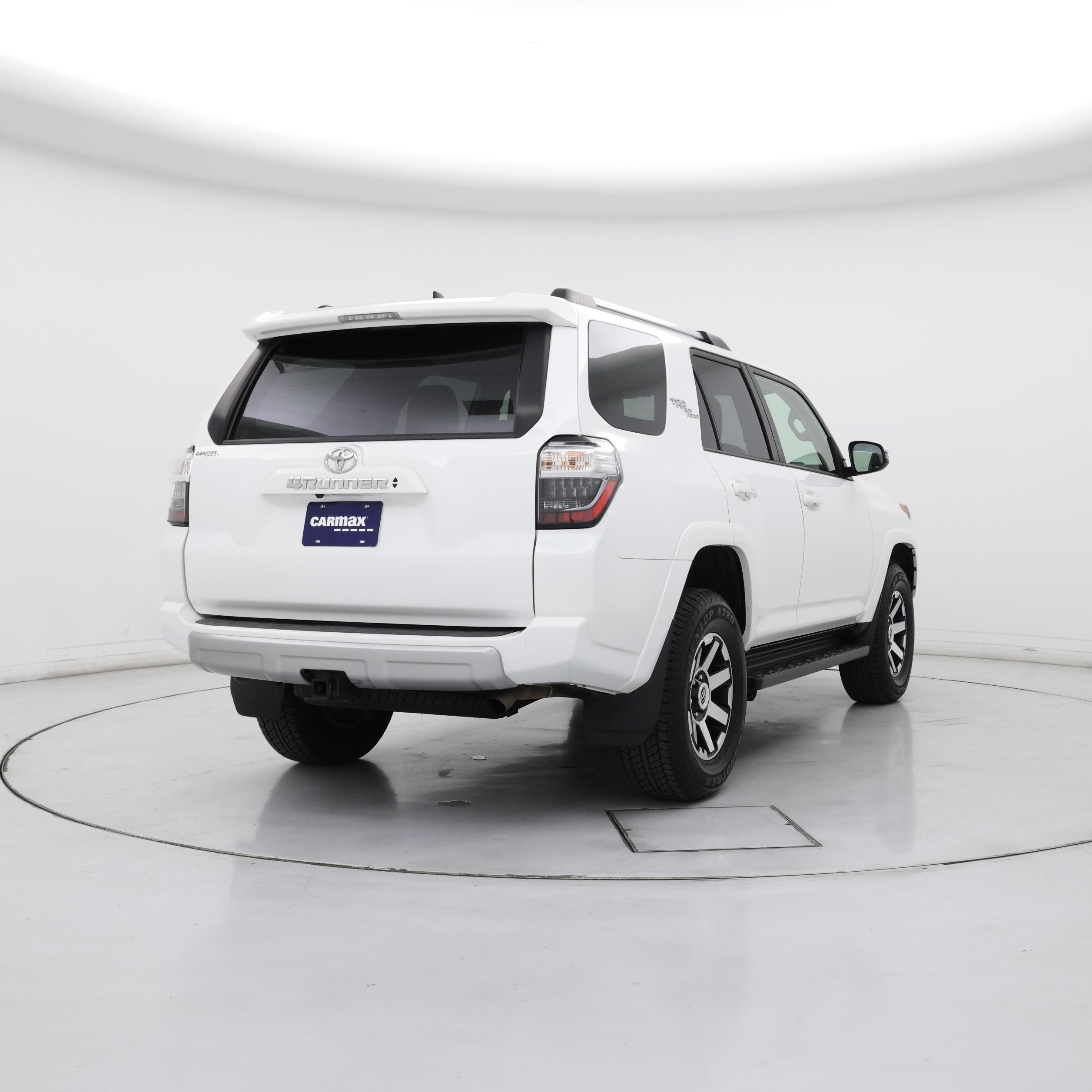 Thumbnail: 2023 Toyota 4Runner - 8