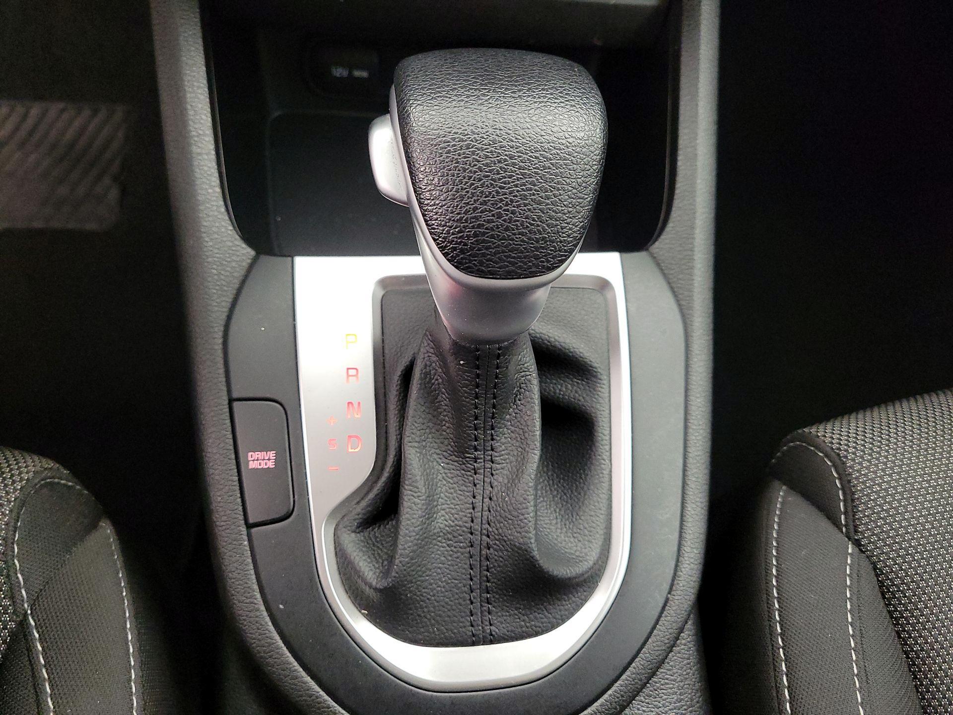 Thumbnail: 2023 Kia Forte - 17