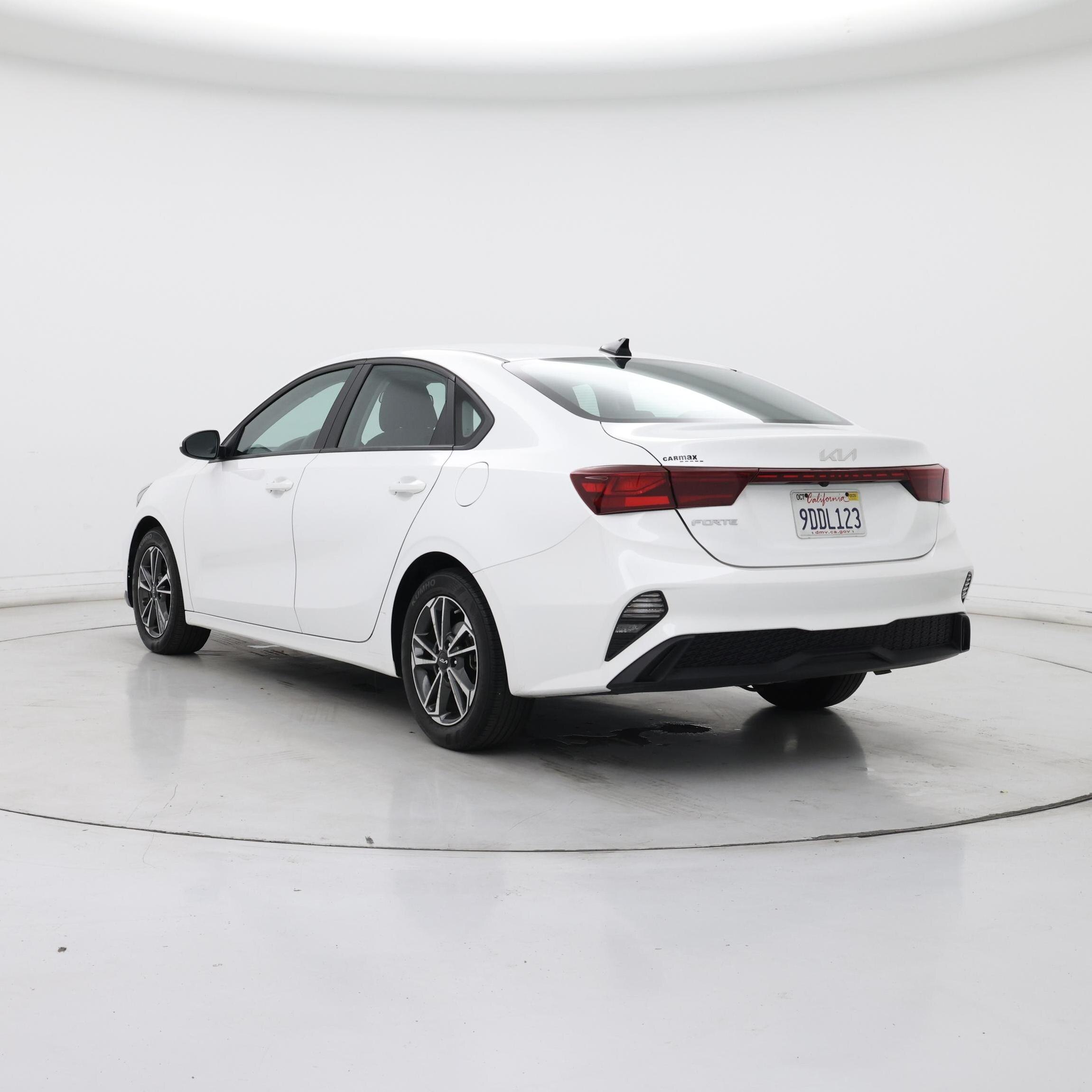 Thumbnail: 2023 Kia Forte - 2