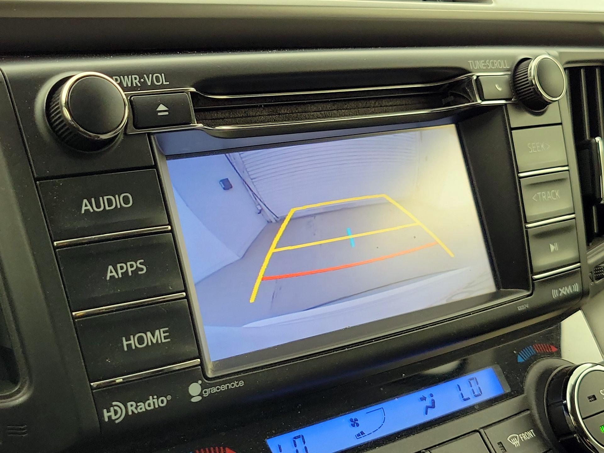 Thumbnail: 2016 Toyota RAV4 - 14