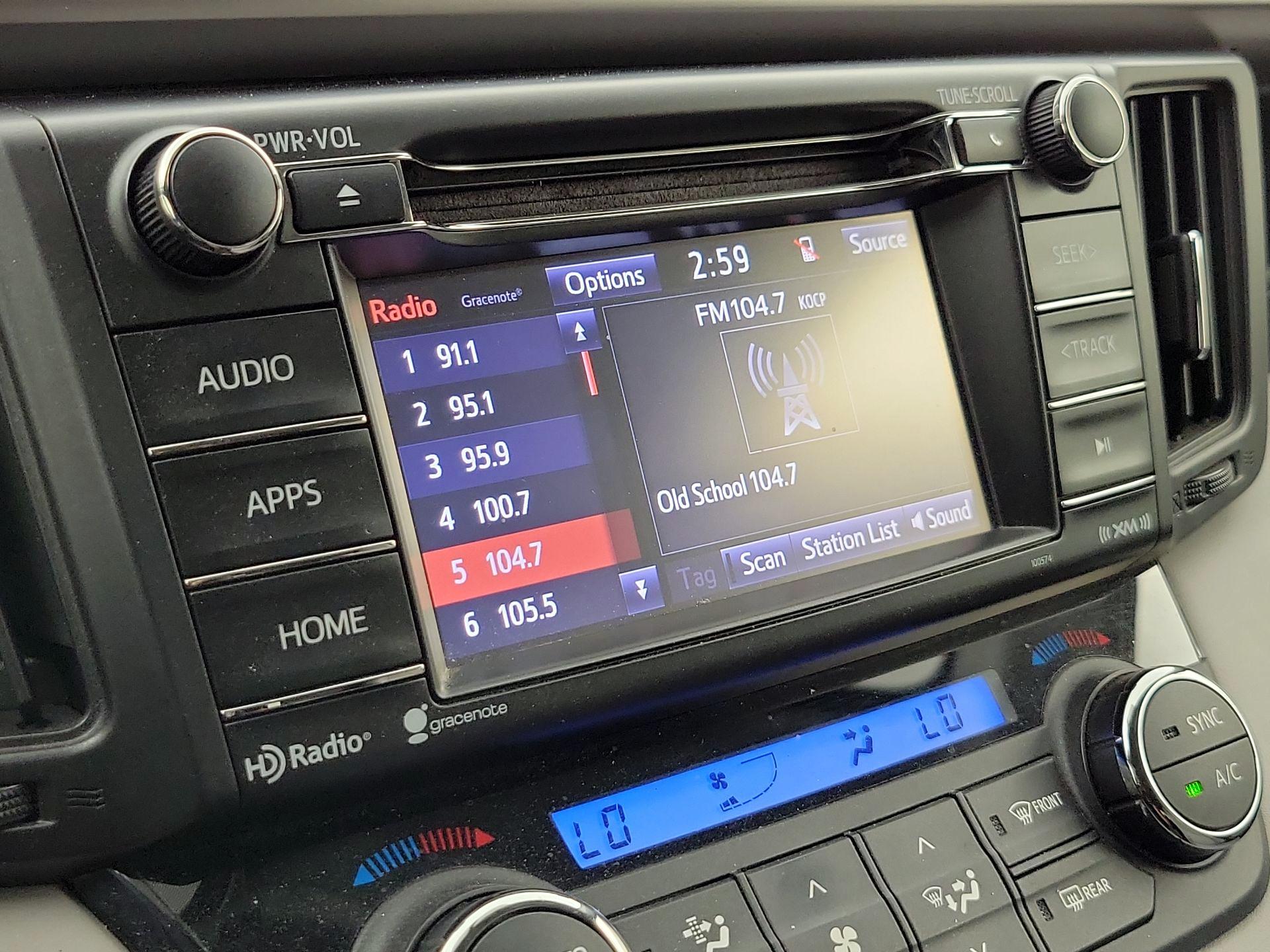 Thumbnail: 2016 Toyota RAV4 - 15