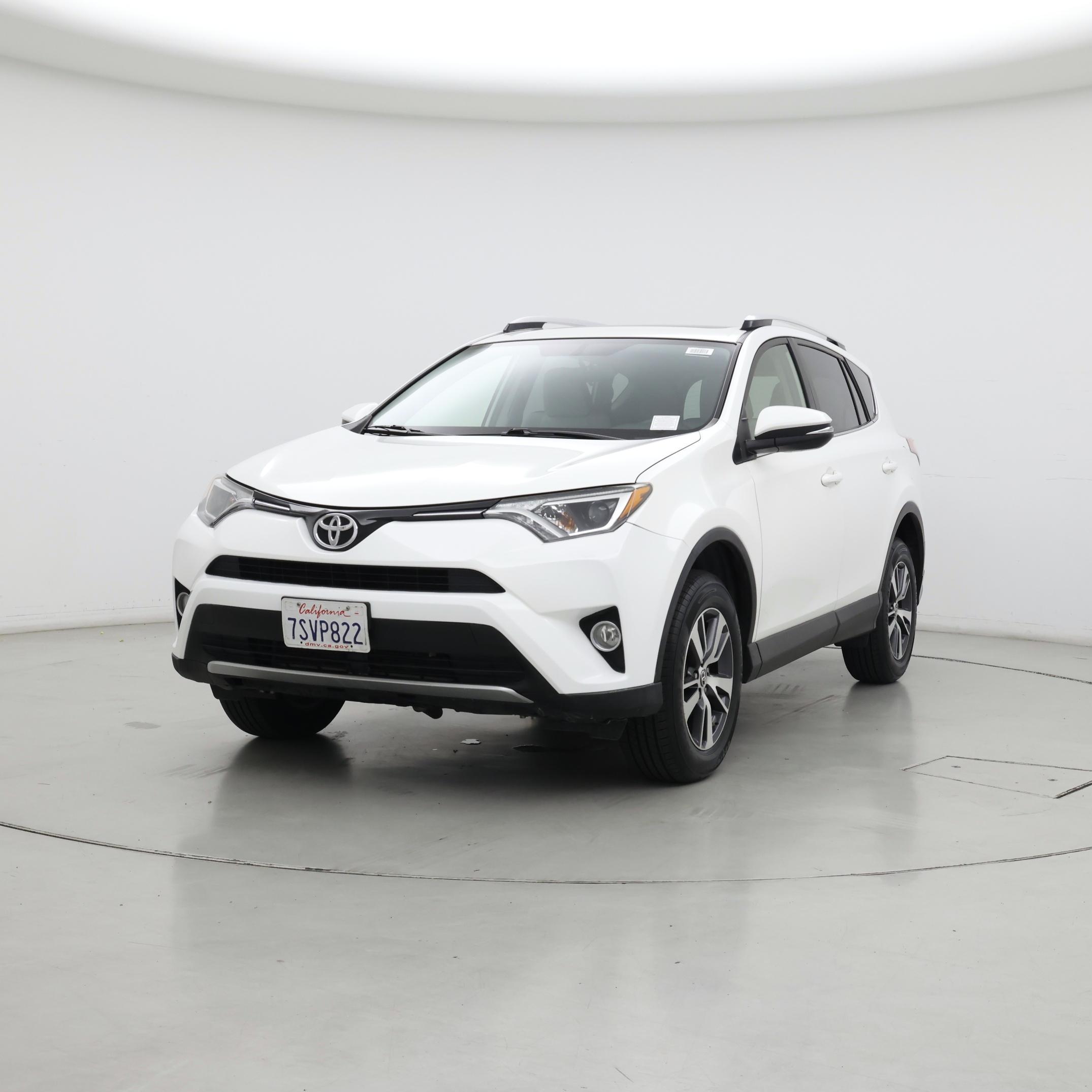 Thumbnail: 2016 Toyota RAV4 - 4