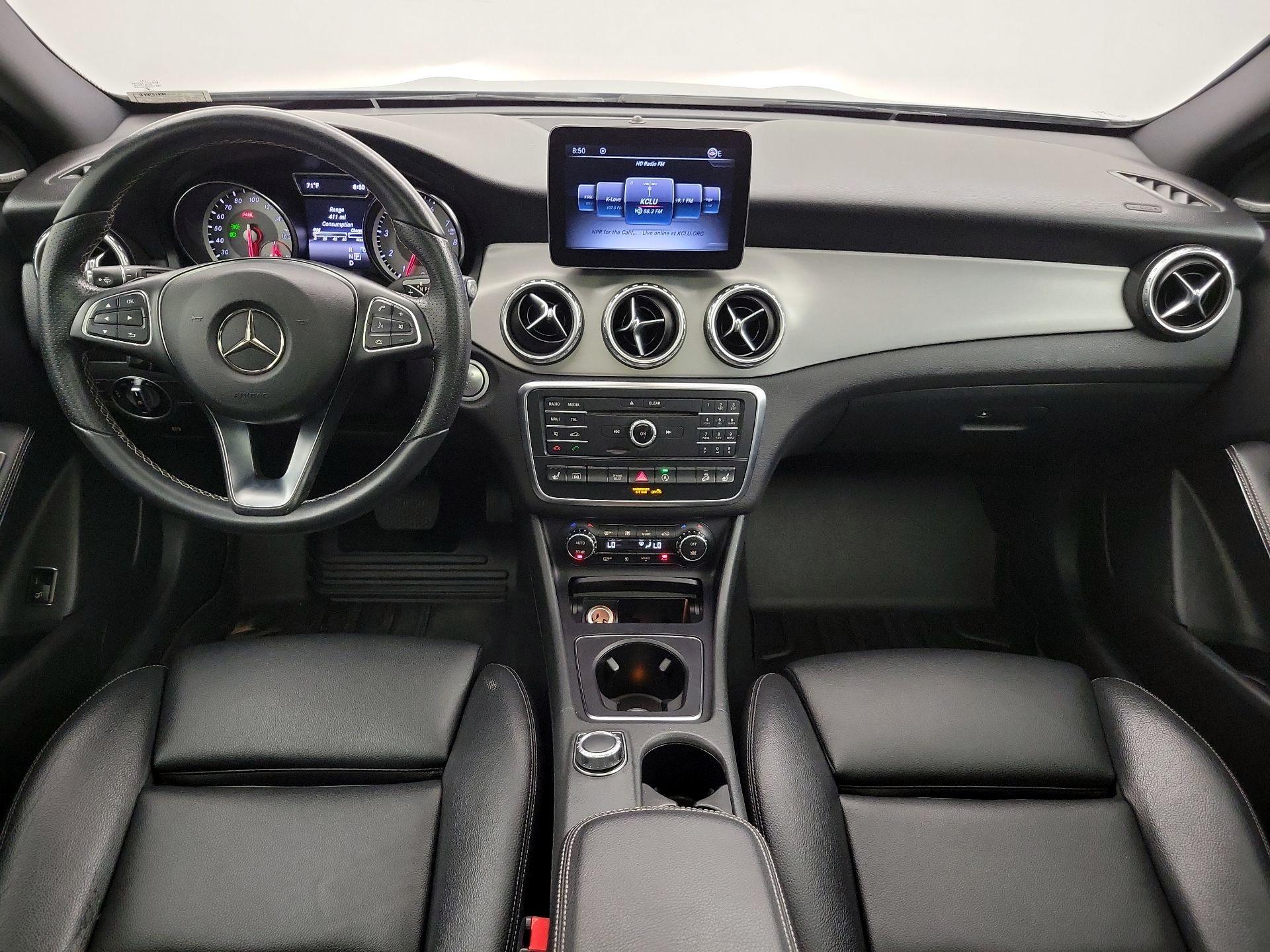 Thumbnail: 2017 Mercedes-Benz GLA - 9