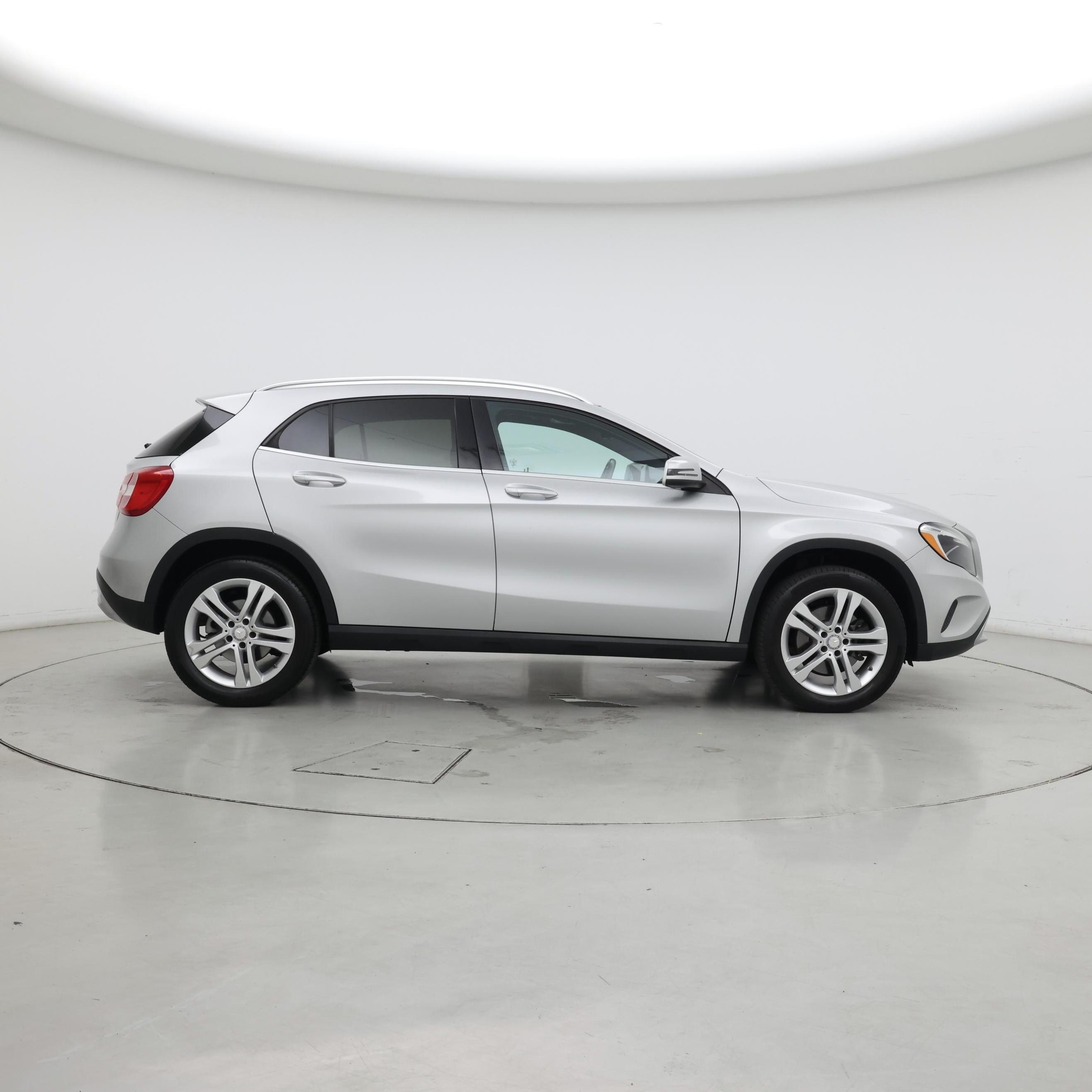 Thumbnail: 2017 Mercedes-Benz GLA - 7