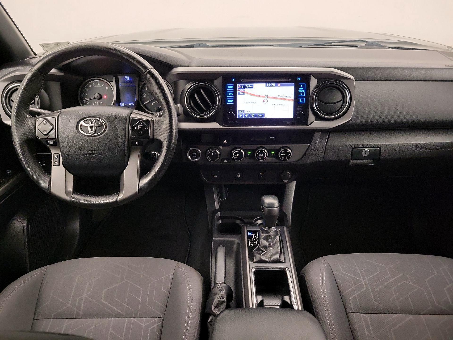 Thumbnail: 2017 Toyota Tacoma - 9
