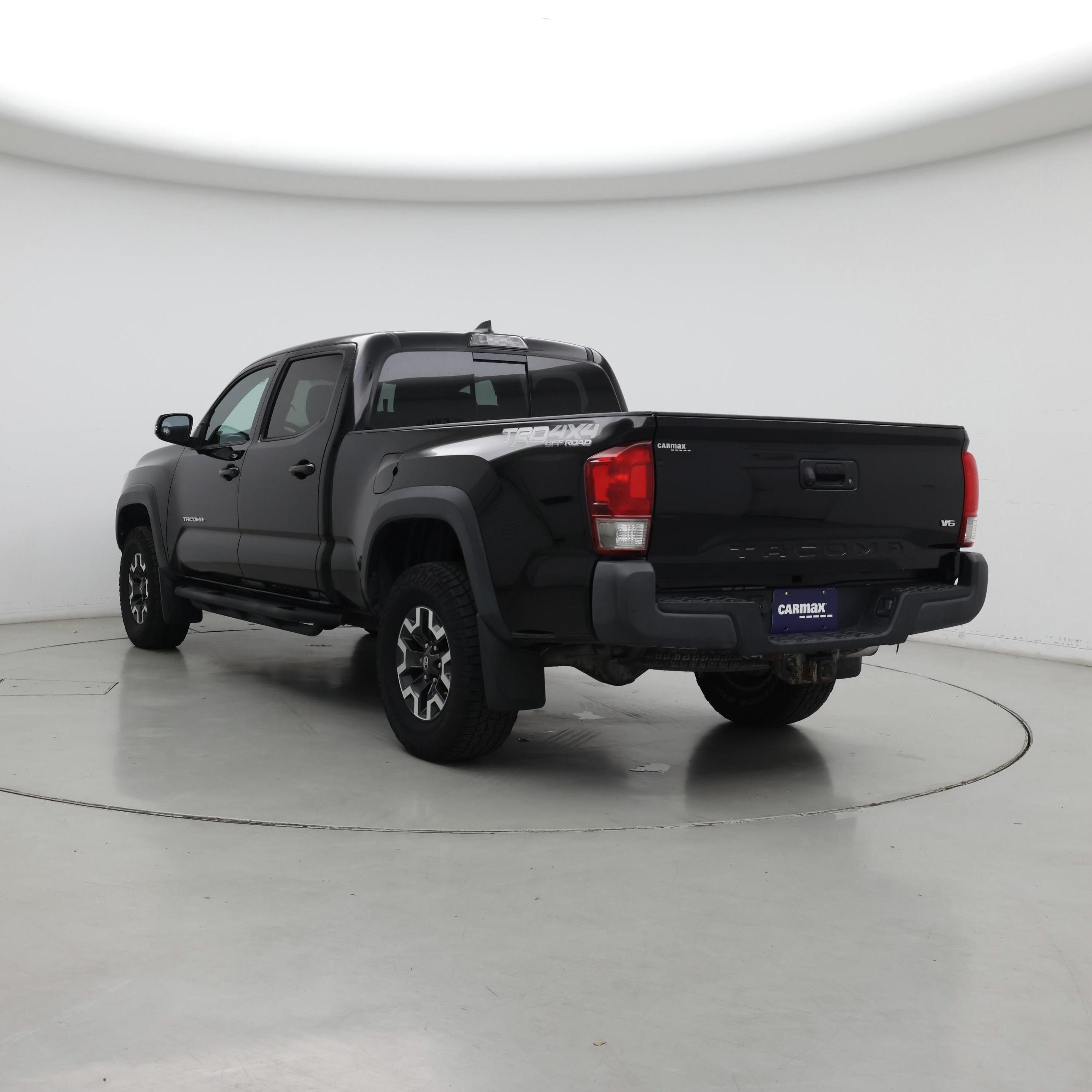 Thumbnail: 2017 Toyota Tacoma - 2