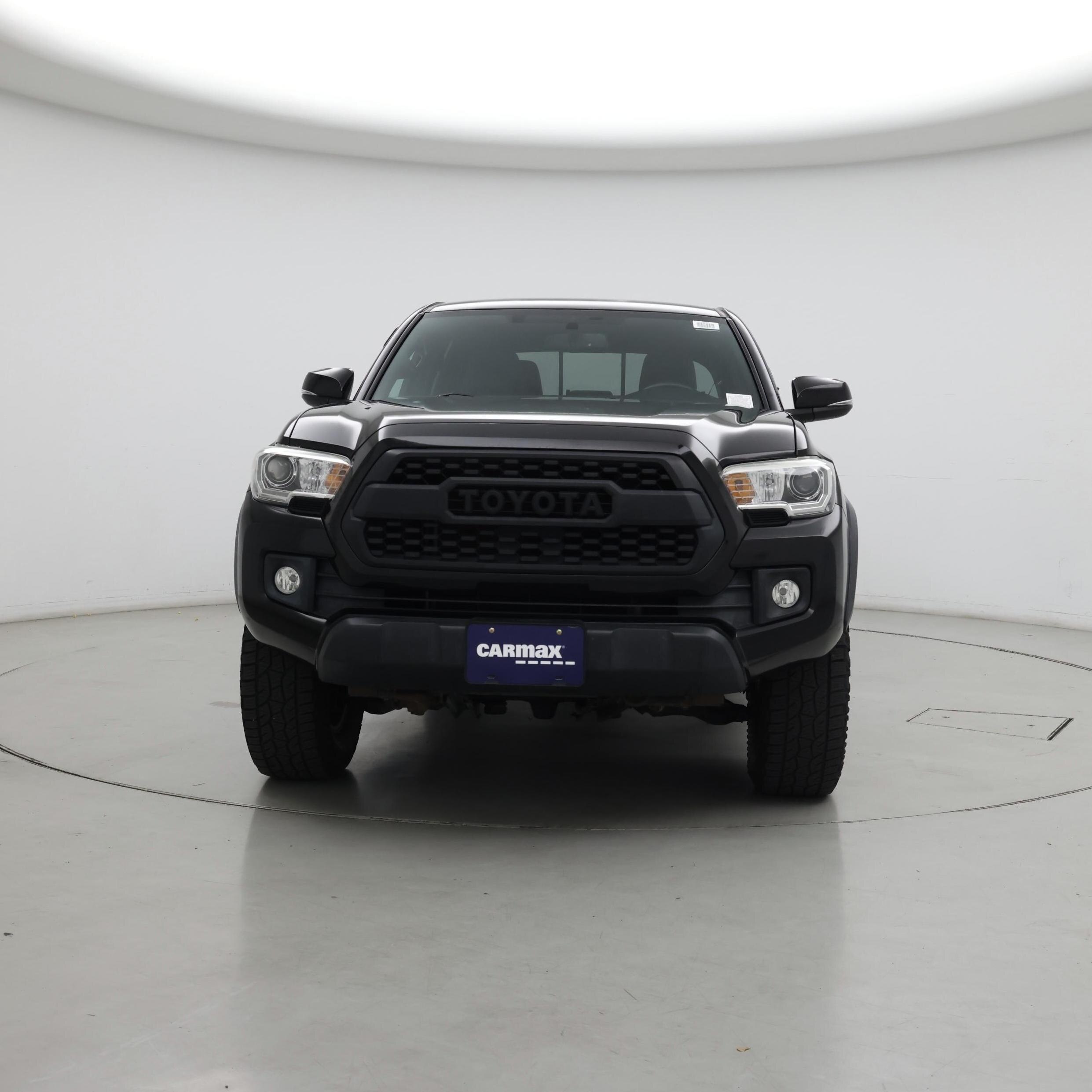 Thumbnail: 2017 Toyota Tacoma - 5