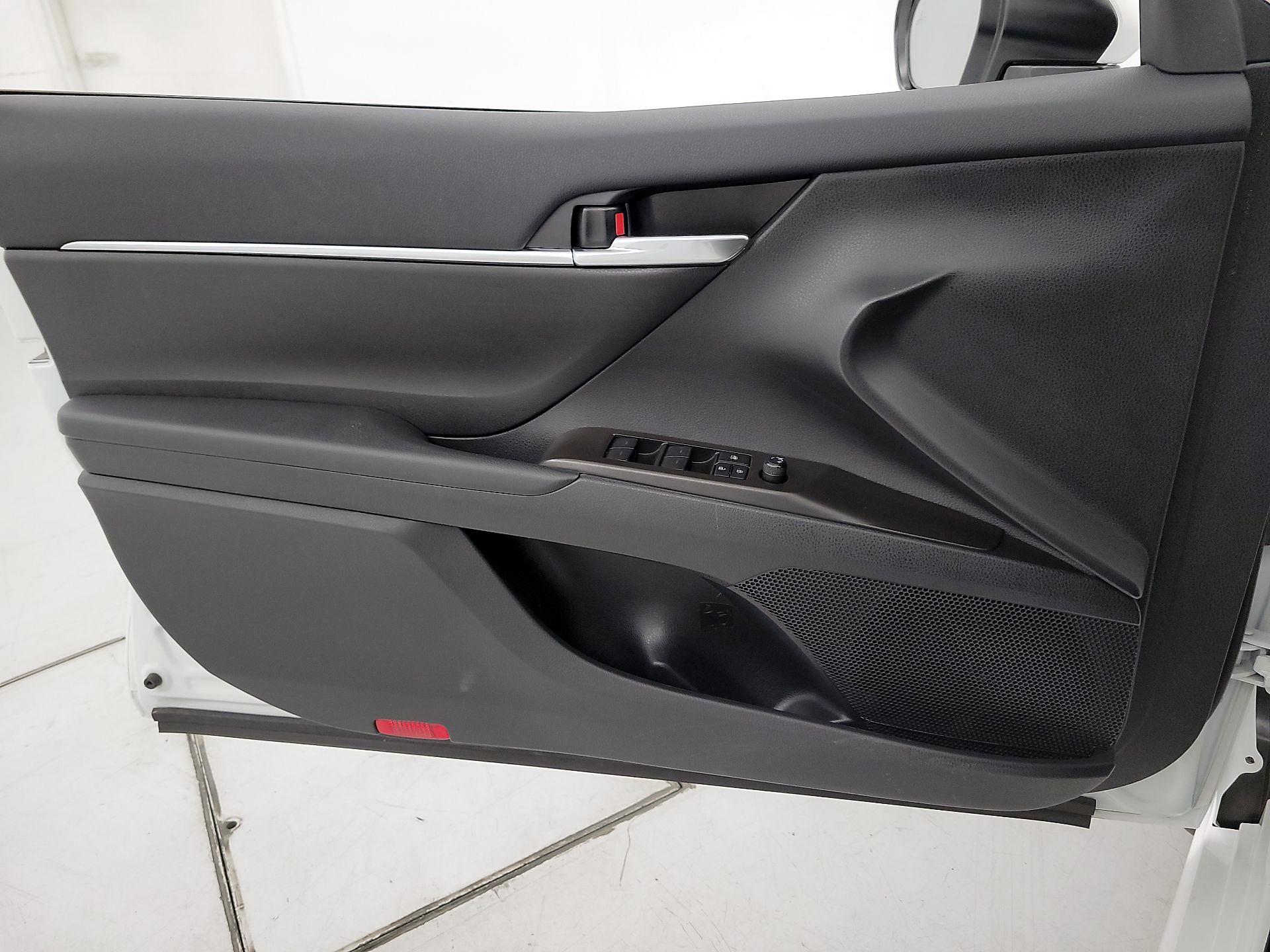 Thumbnail: 2024 Toyota Camry - 12