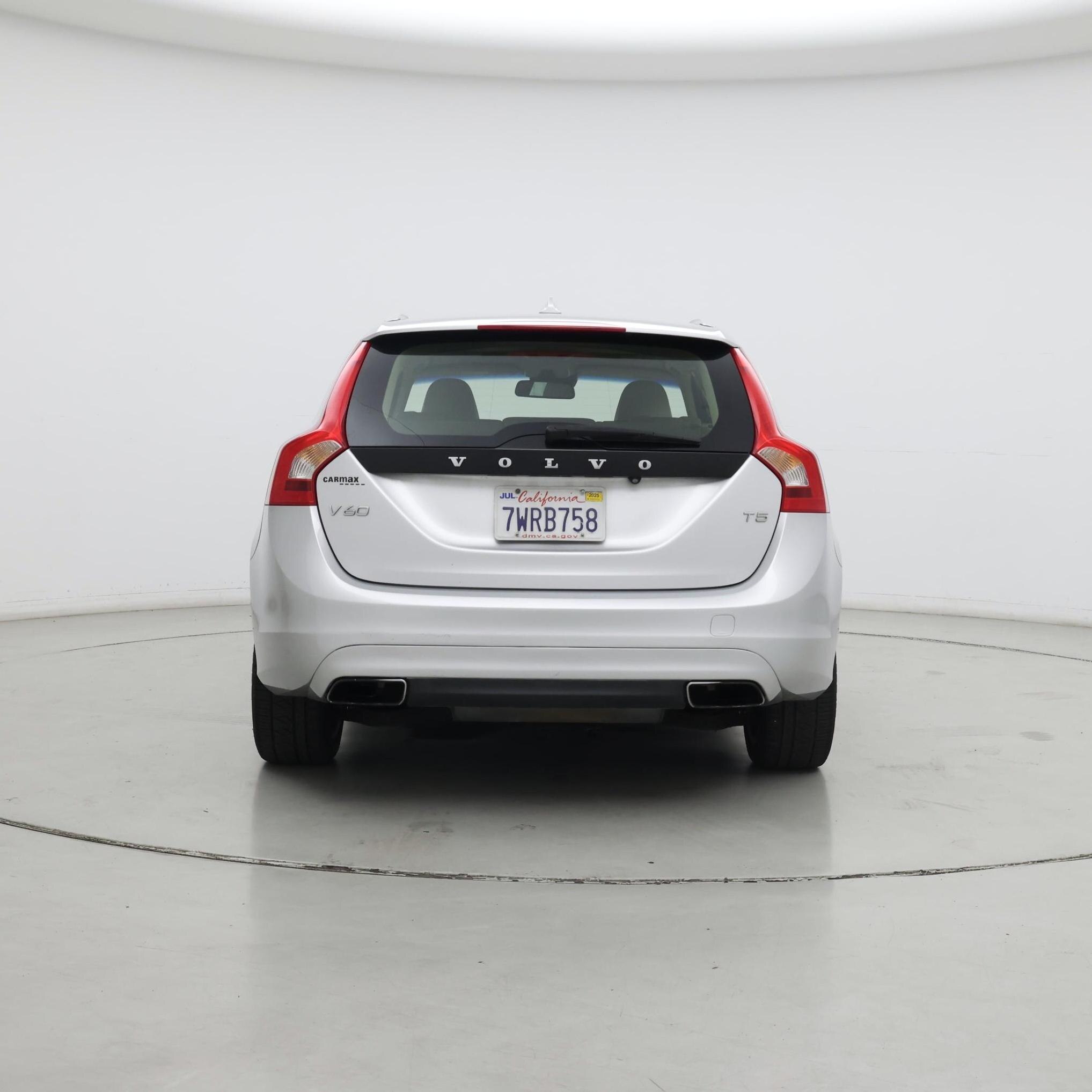 Thumbnail: 2015 Volvo V60 - 6