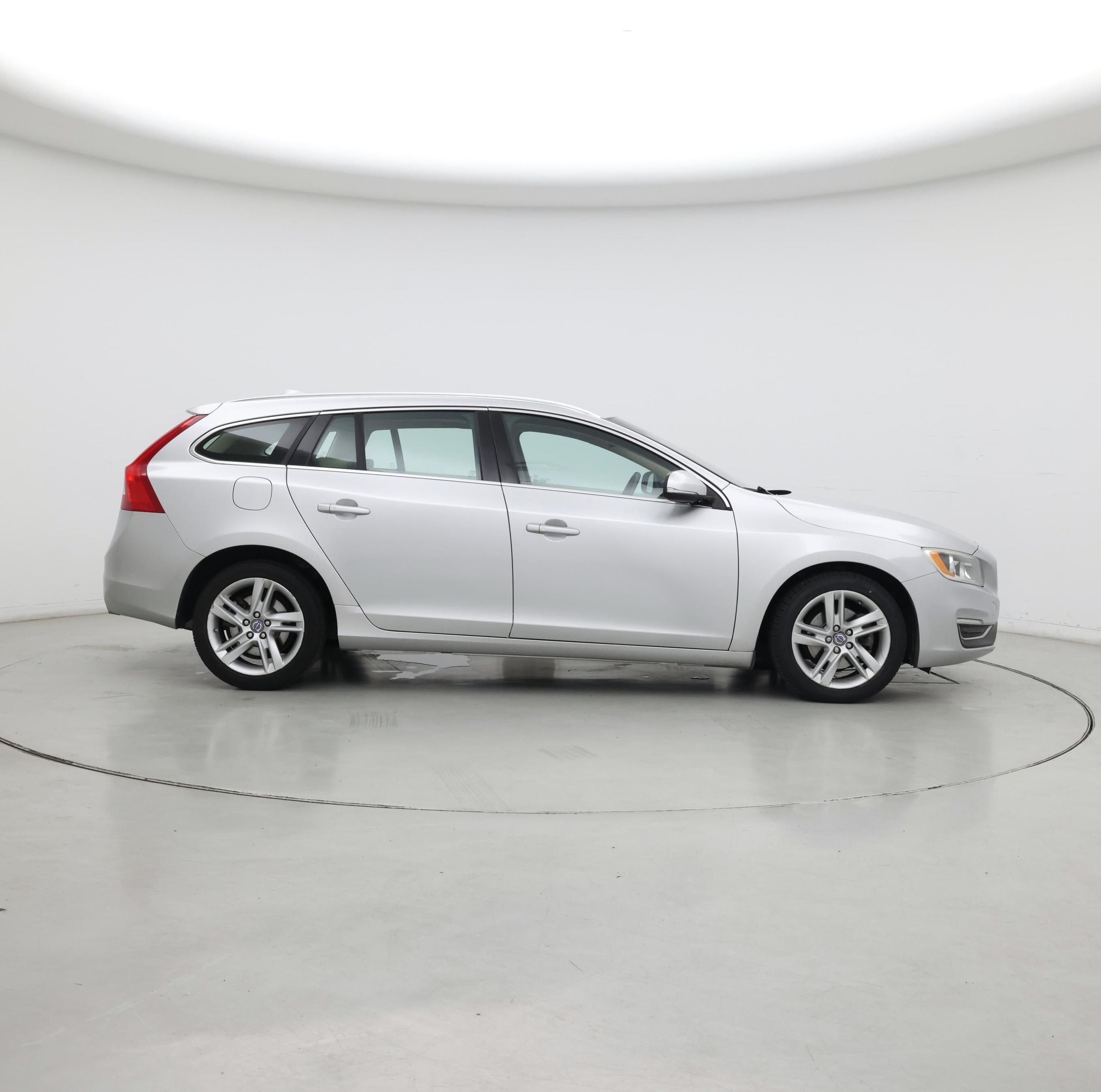 Thumbnail: 2015 Volvo V60 - 7