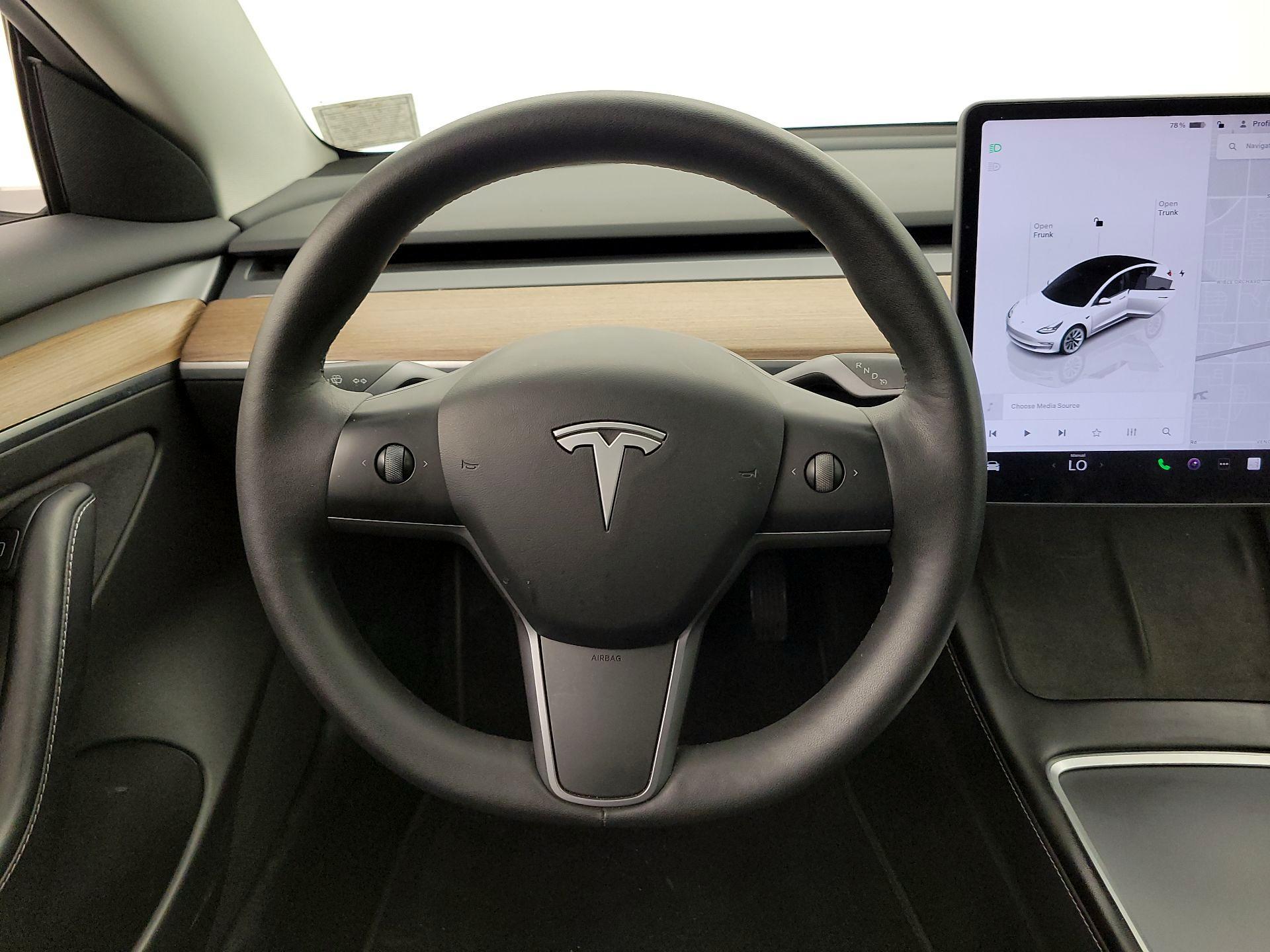 Thumbnail: 2022 Tesla Model 3 - 10