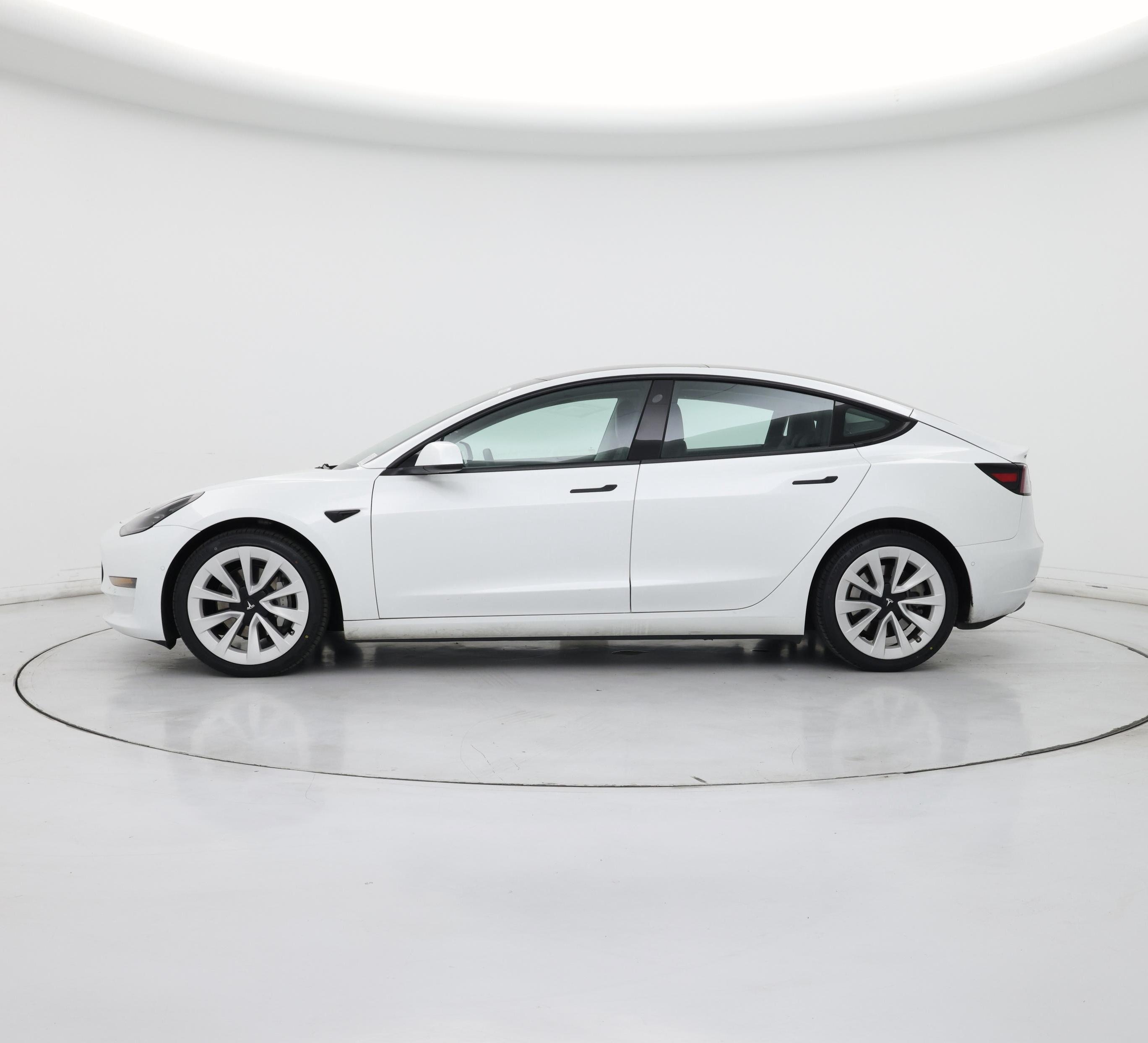 Thumbnail: 2022 Tesla Model 3 - 3