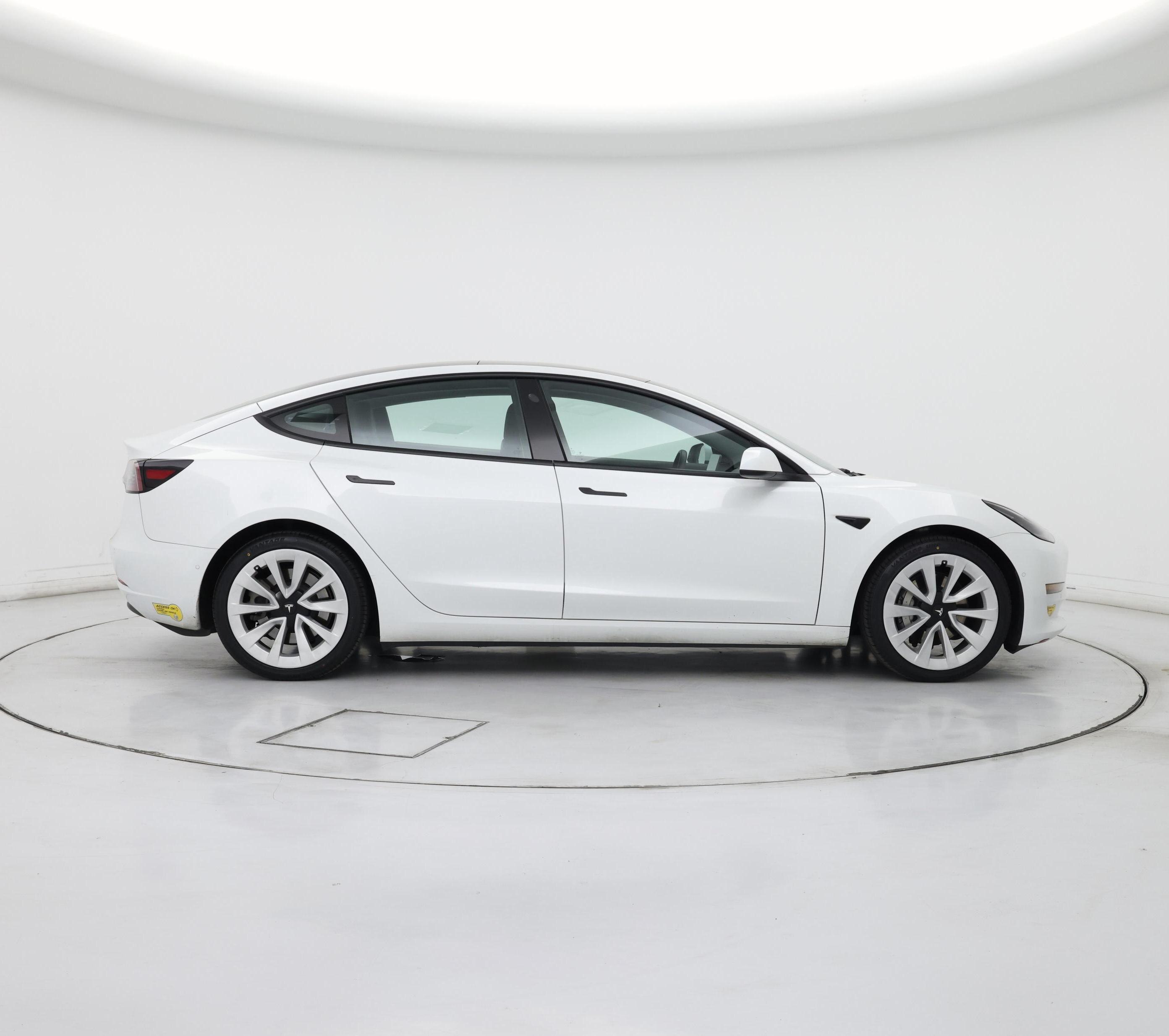 Thumbnail: 2022 Tesla Model 3 - 7