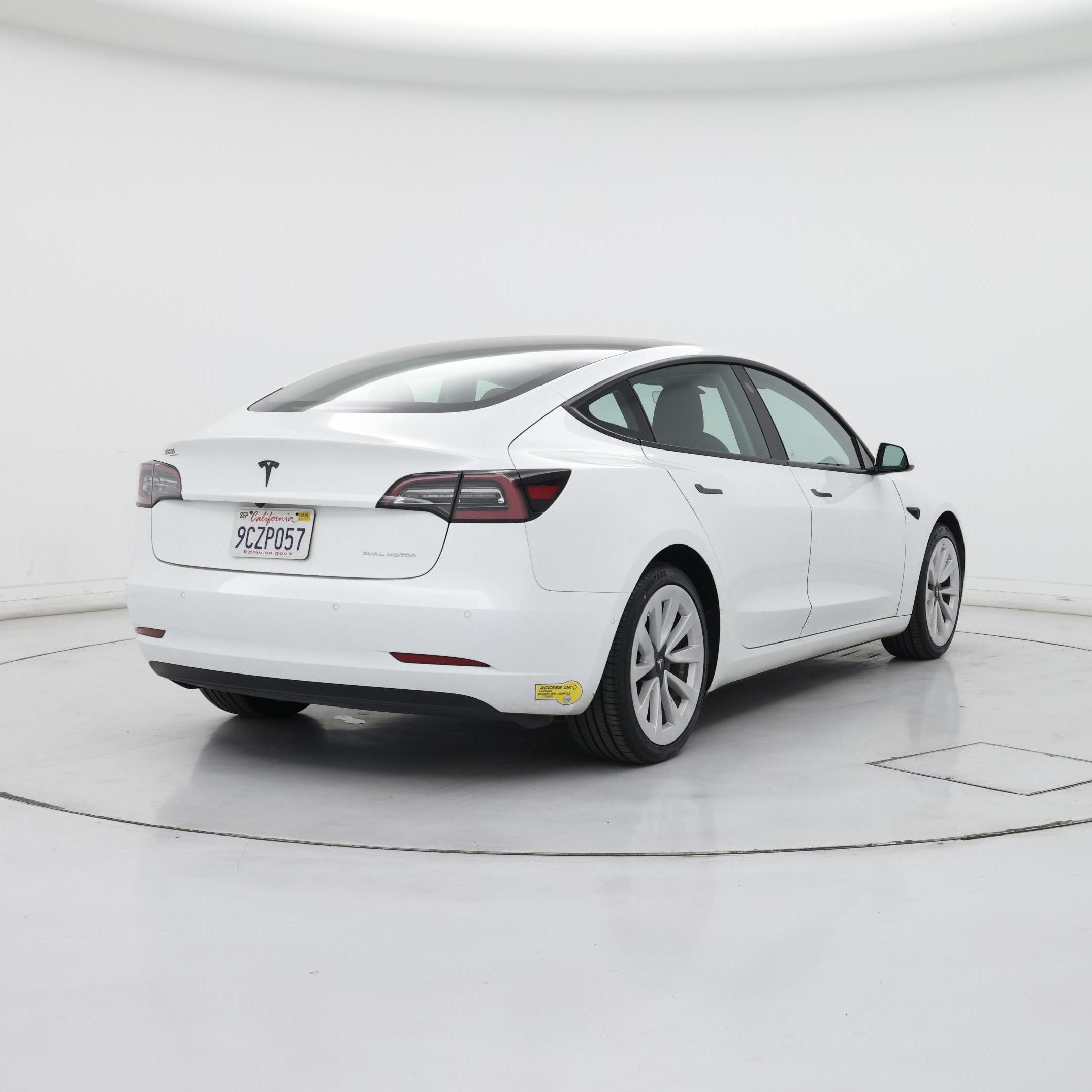 Thumbnail: 2022 Tesla Model 3 - 8
