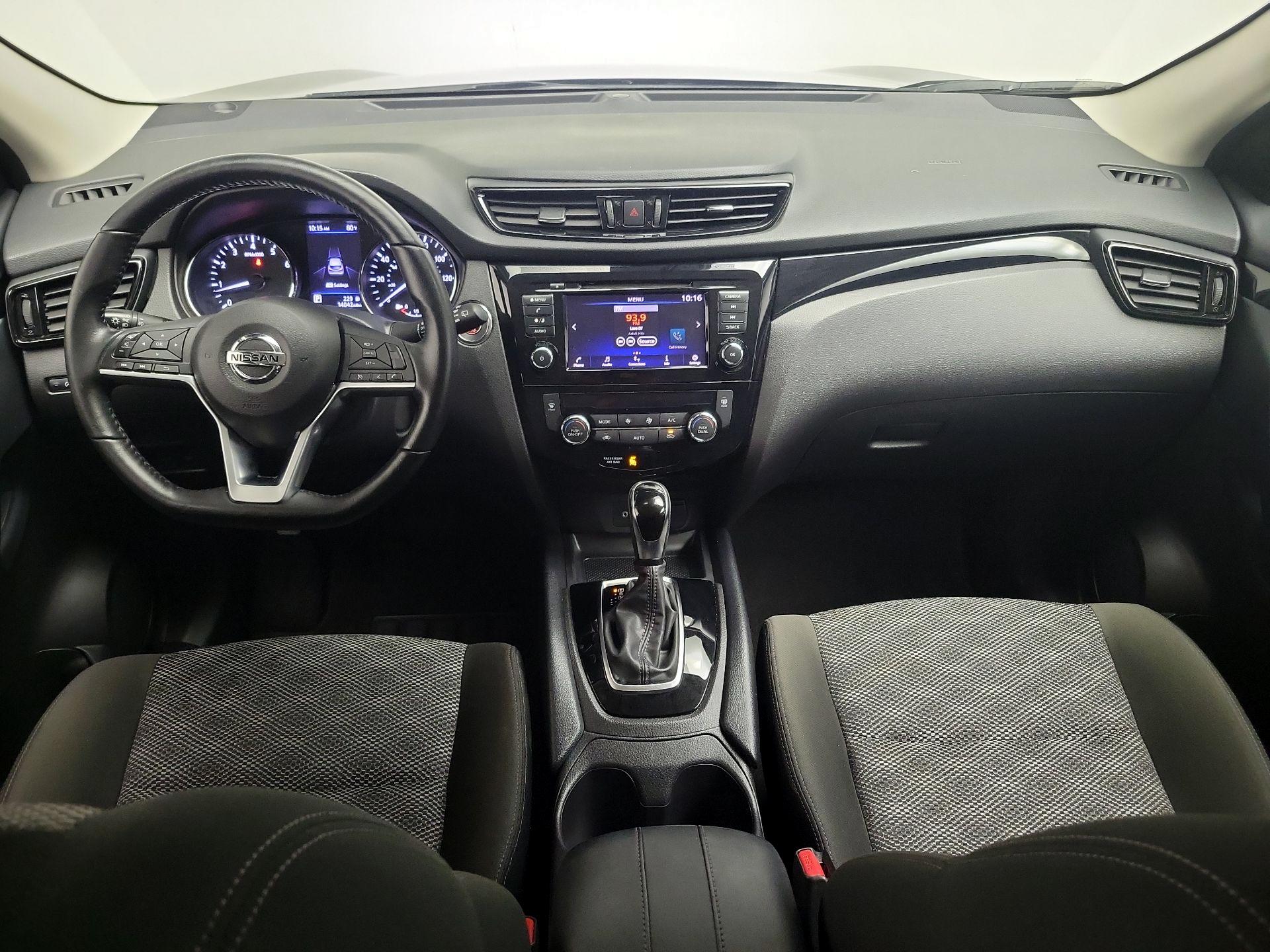 Thumbnail: 2022 Nissan Rogue Sport - 9