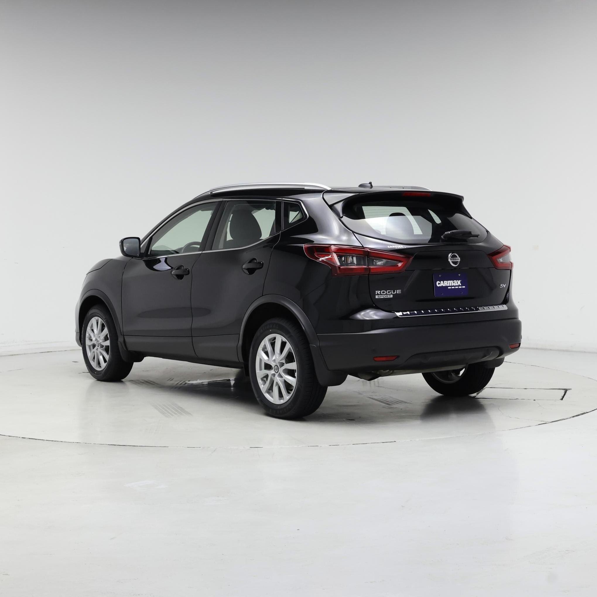 Thumbnail: 2022 Nissan Rogue Sport - 2