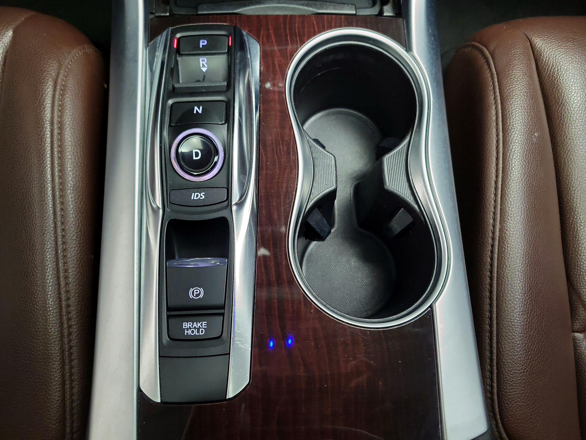 Thumbnail: 2015 Acura TLX - 17