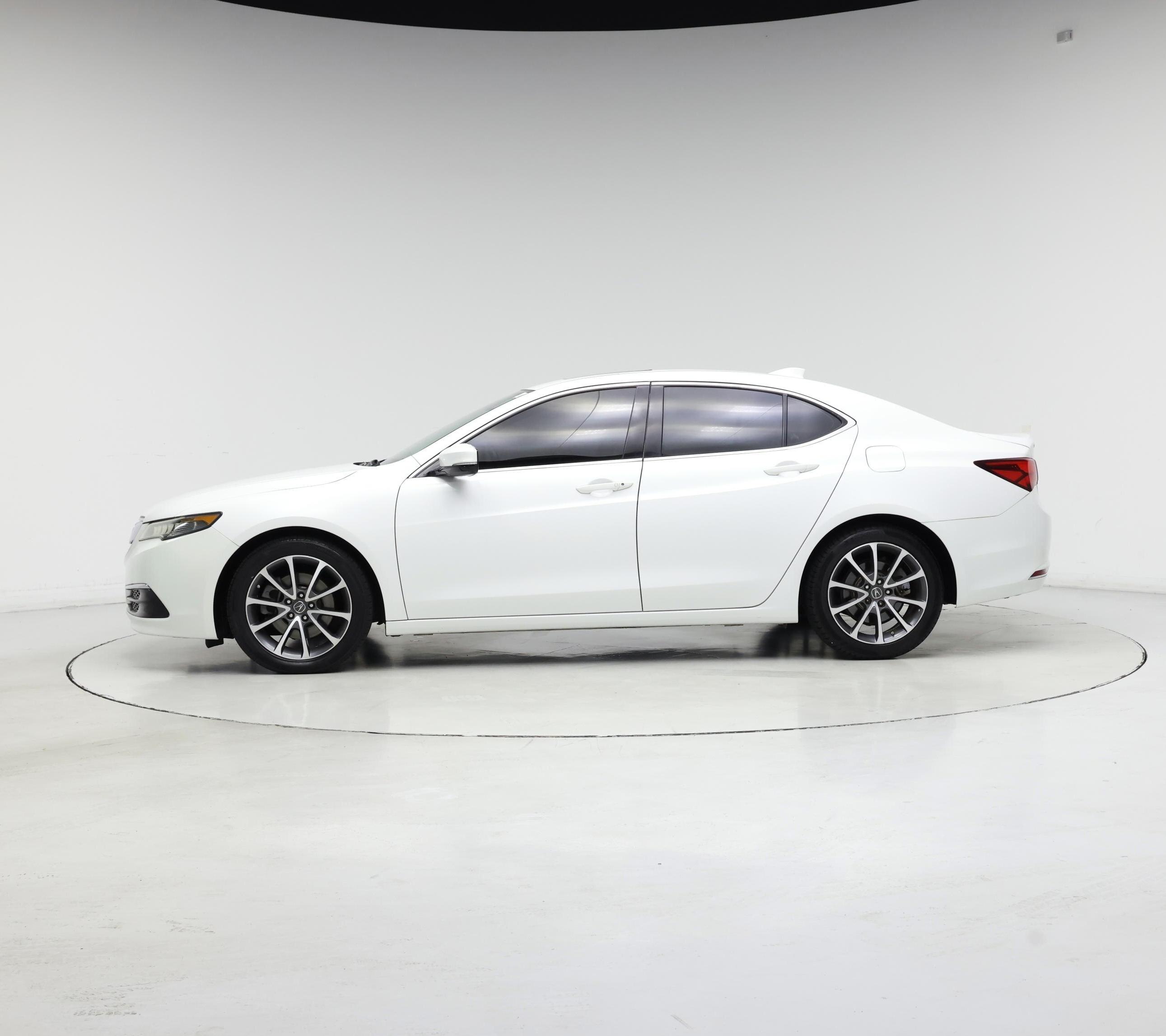 Thumbnail: 2015 Acura TLX - 3