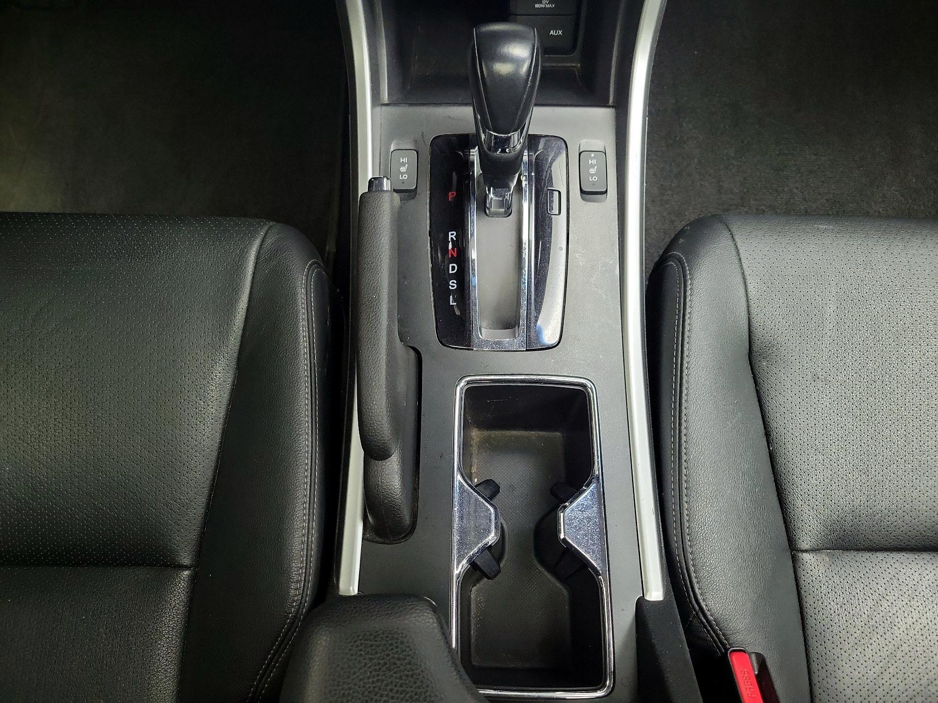Thumbnail: 2013 Honda Accord - 17