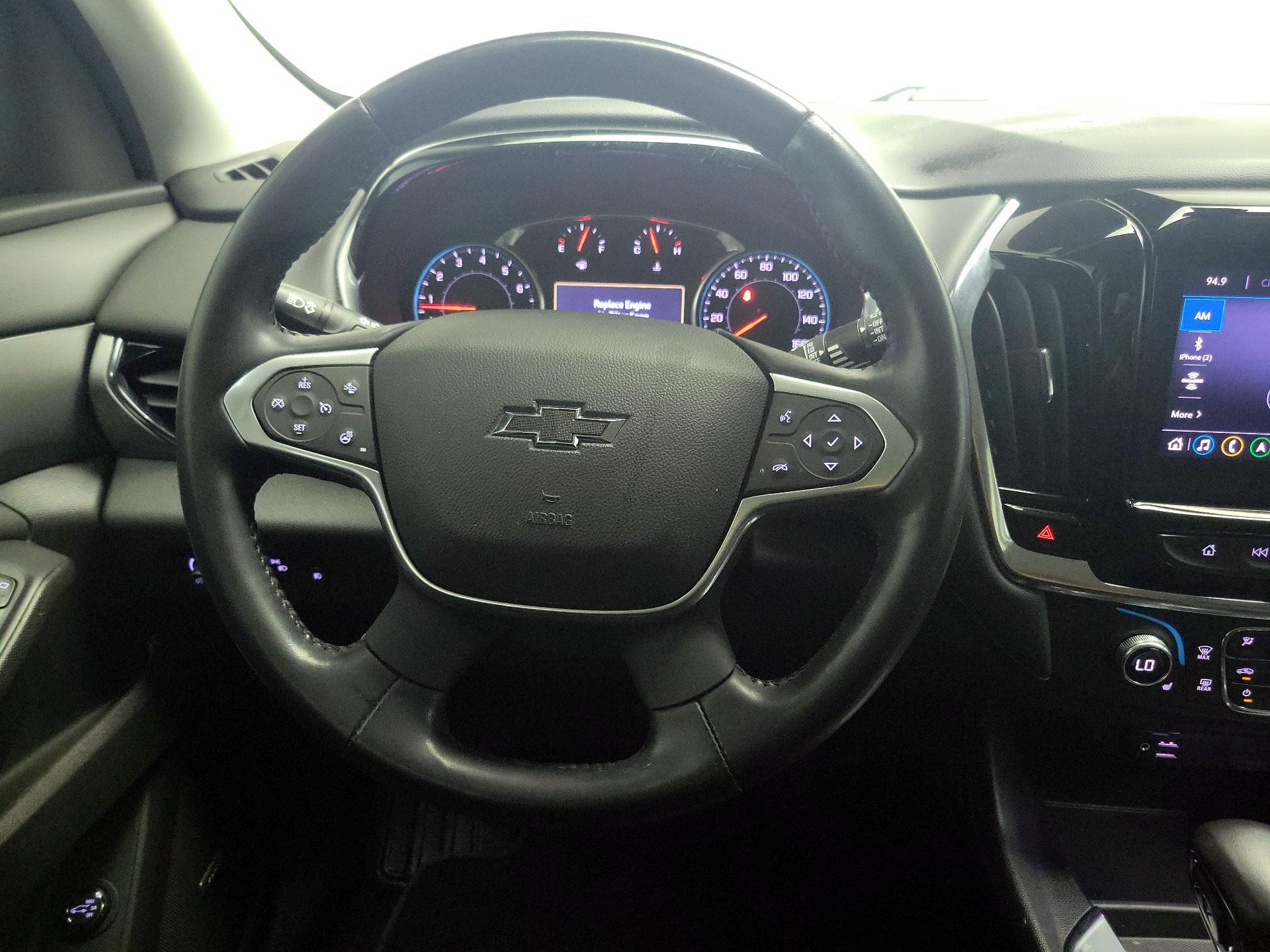Thumbnail: 2021 Chevrolet Traverse - 10