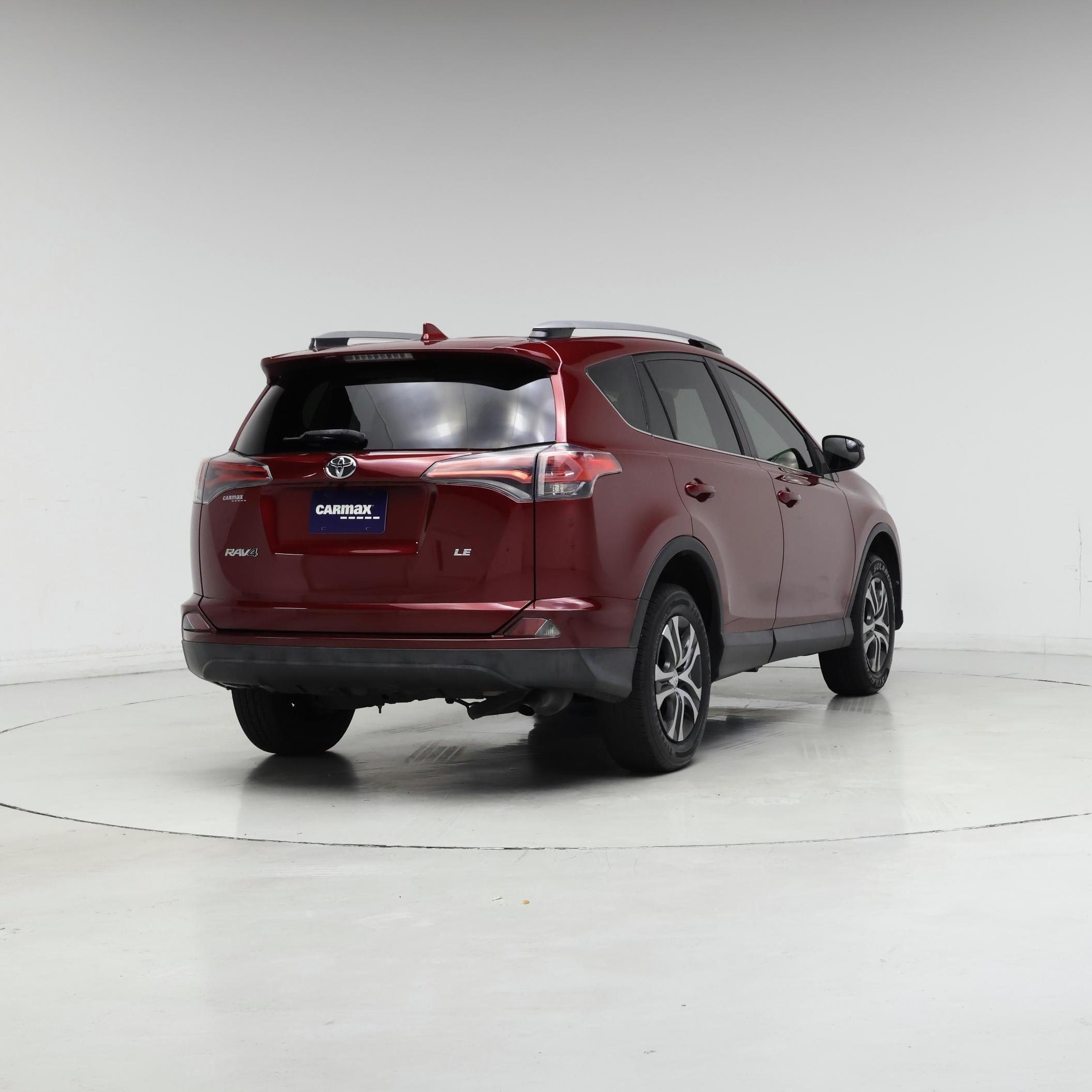 Thumbnail: 2018 Toyota RAV4 - 8