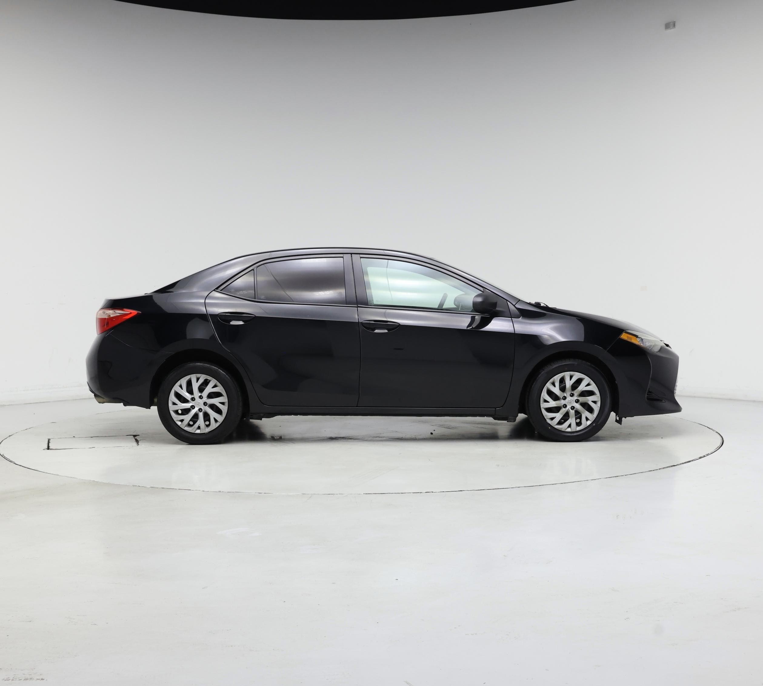 Thumbnail: 2017 Toyota Corolla - 7