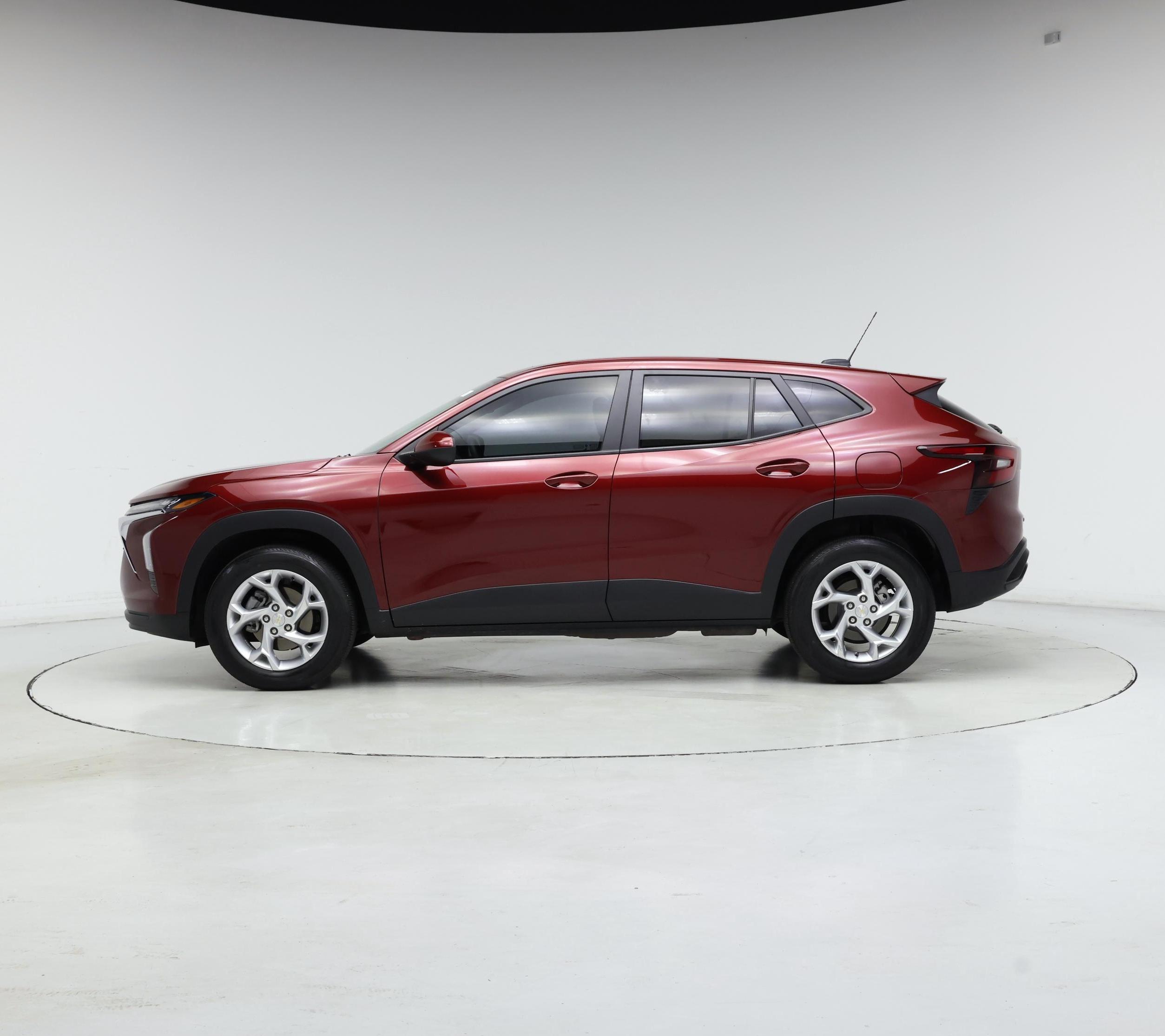 Thumbnail: 2024 Chevrolet Trax - 3