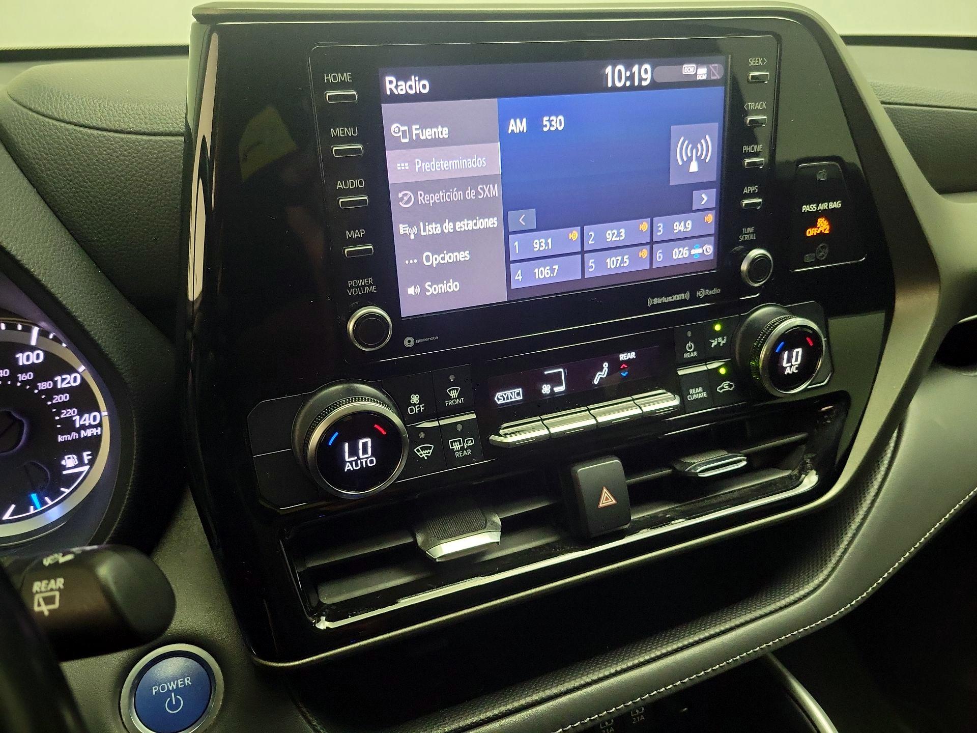 Thumbnail: 2021 Toyota Highlander - 15