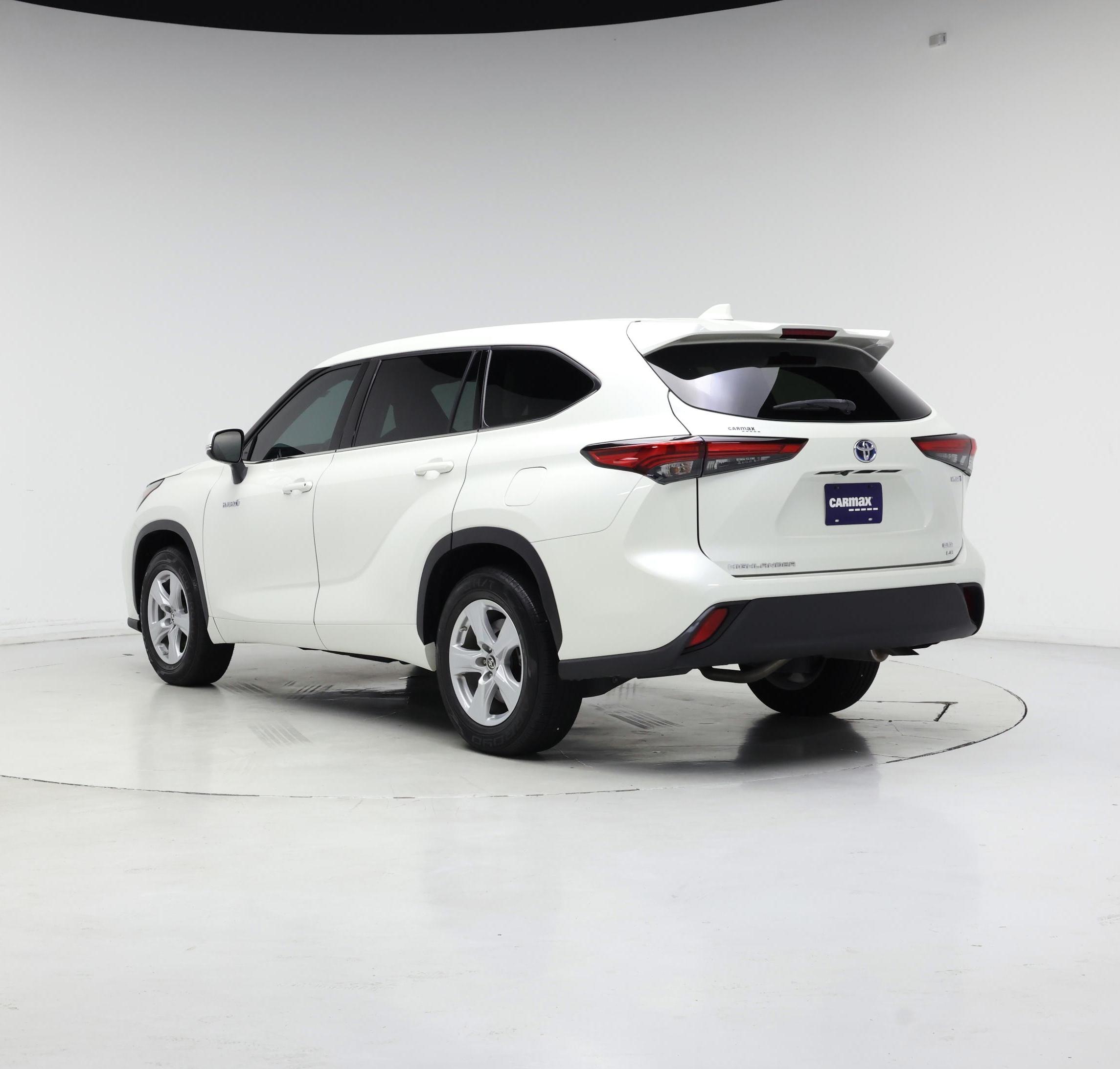 Thumbnail: 2021 Toyota Highlander - 2