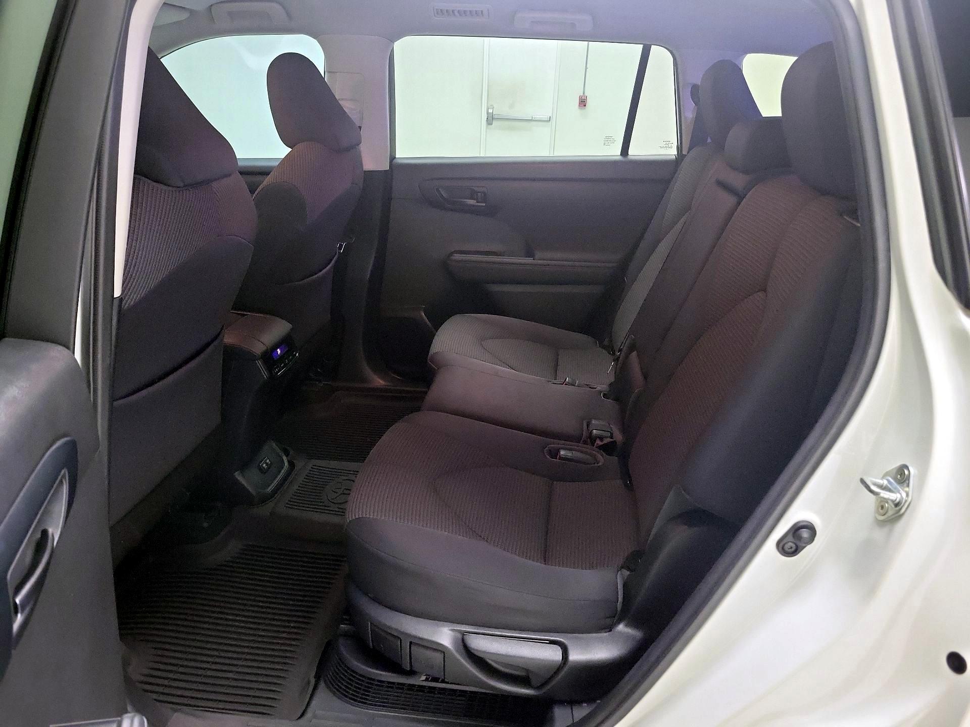 Thumbnail: 2021 Toyota Highlander - 19