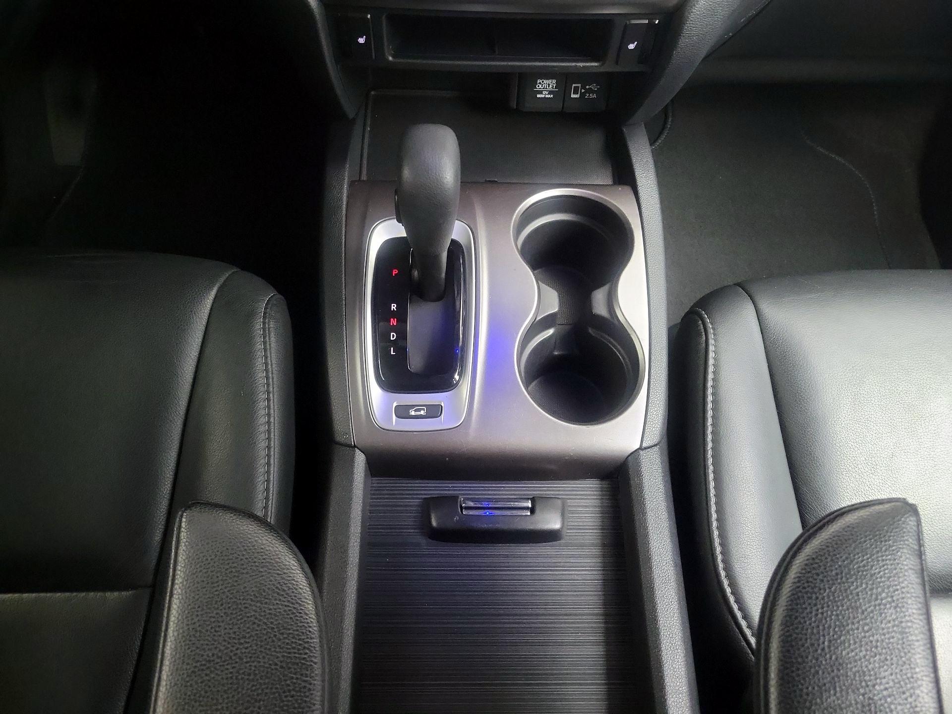 Thumbnail: 2019 Honda Pilot - 17