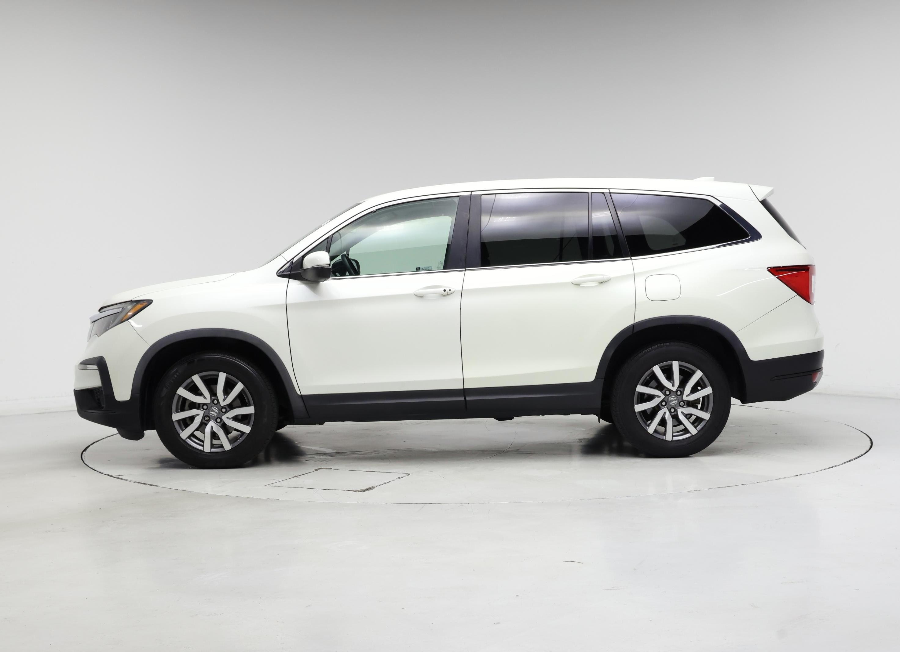 Thumbnail: 2019 Honda Pilot - 3