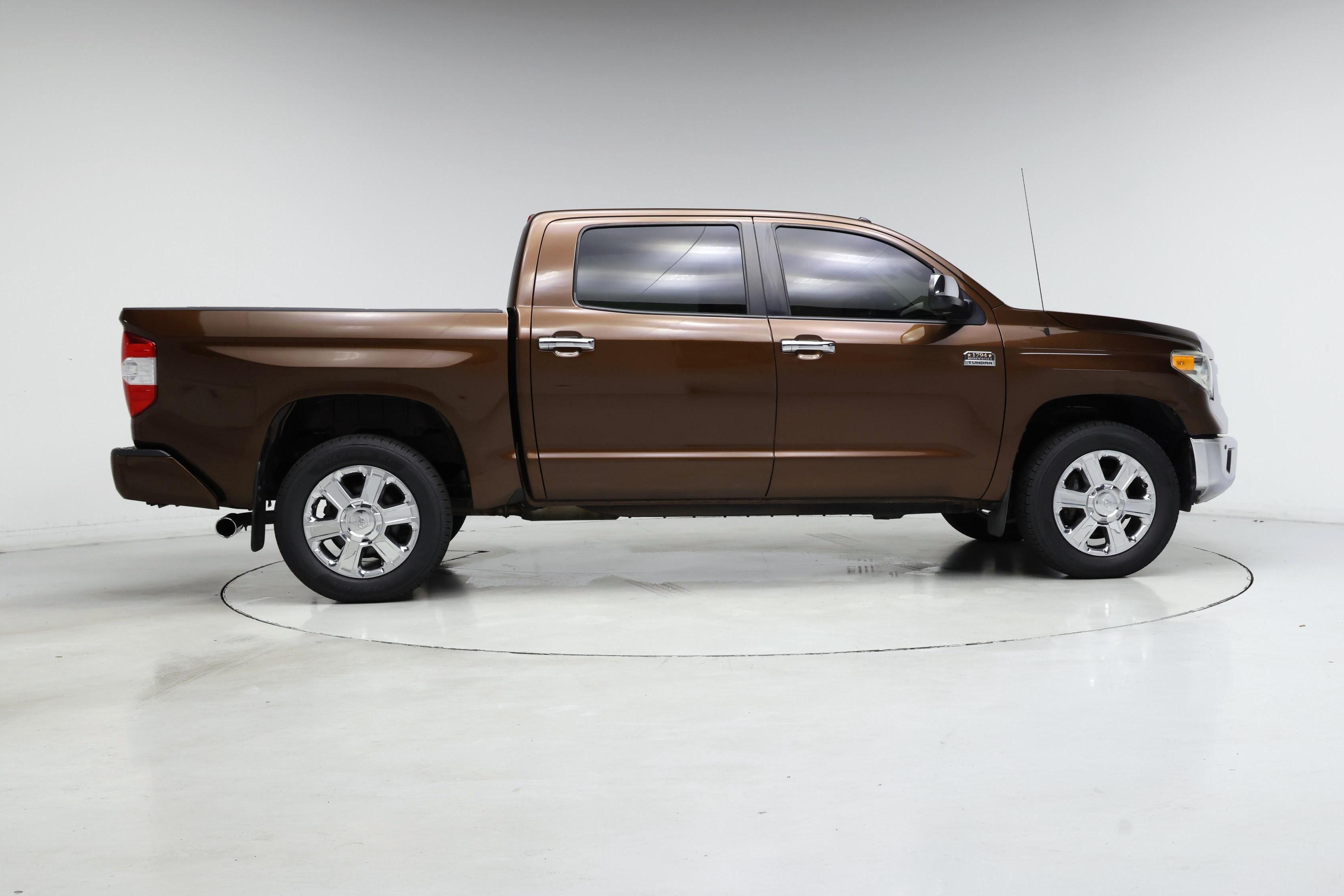 Thumbnail: 2016 Toyota Tundra - 7