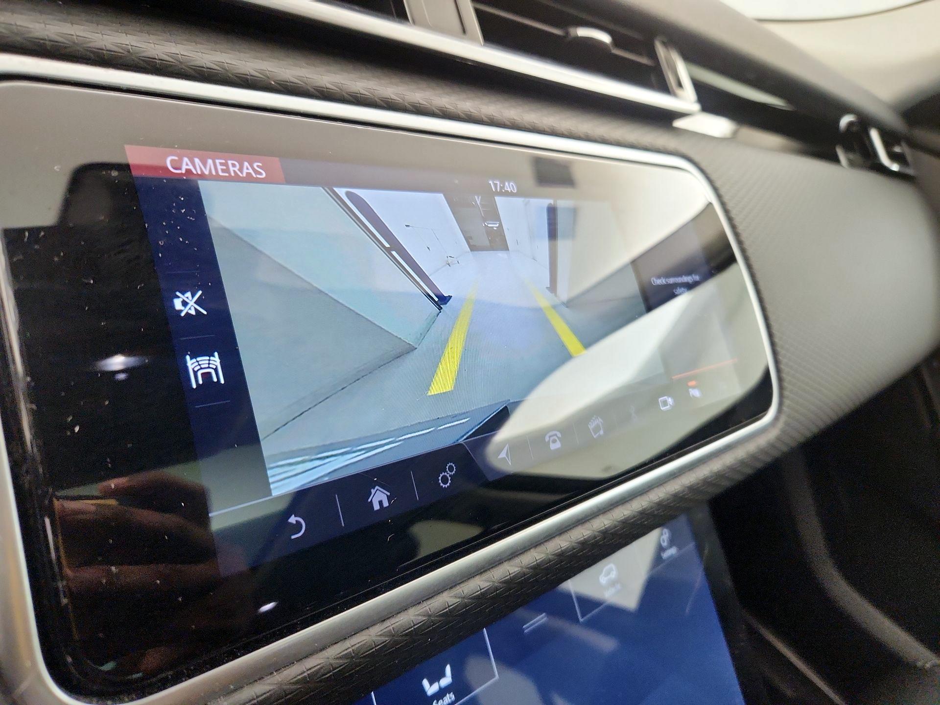 Thumbnail: 2019 Land Rover Range Rover Velar - 15